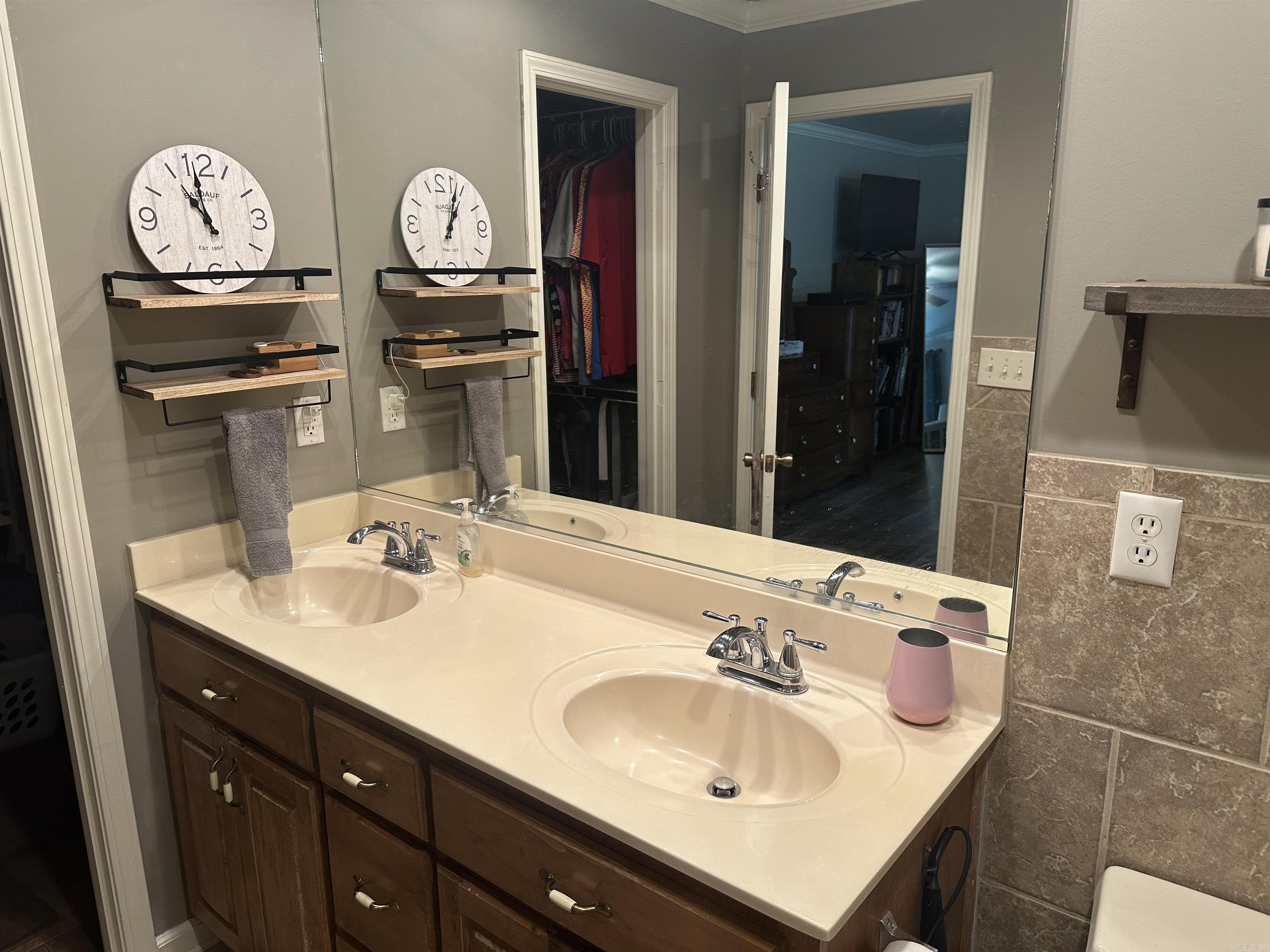 2010 Greenway Lane Jonesboro, AR 72405