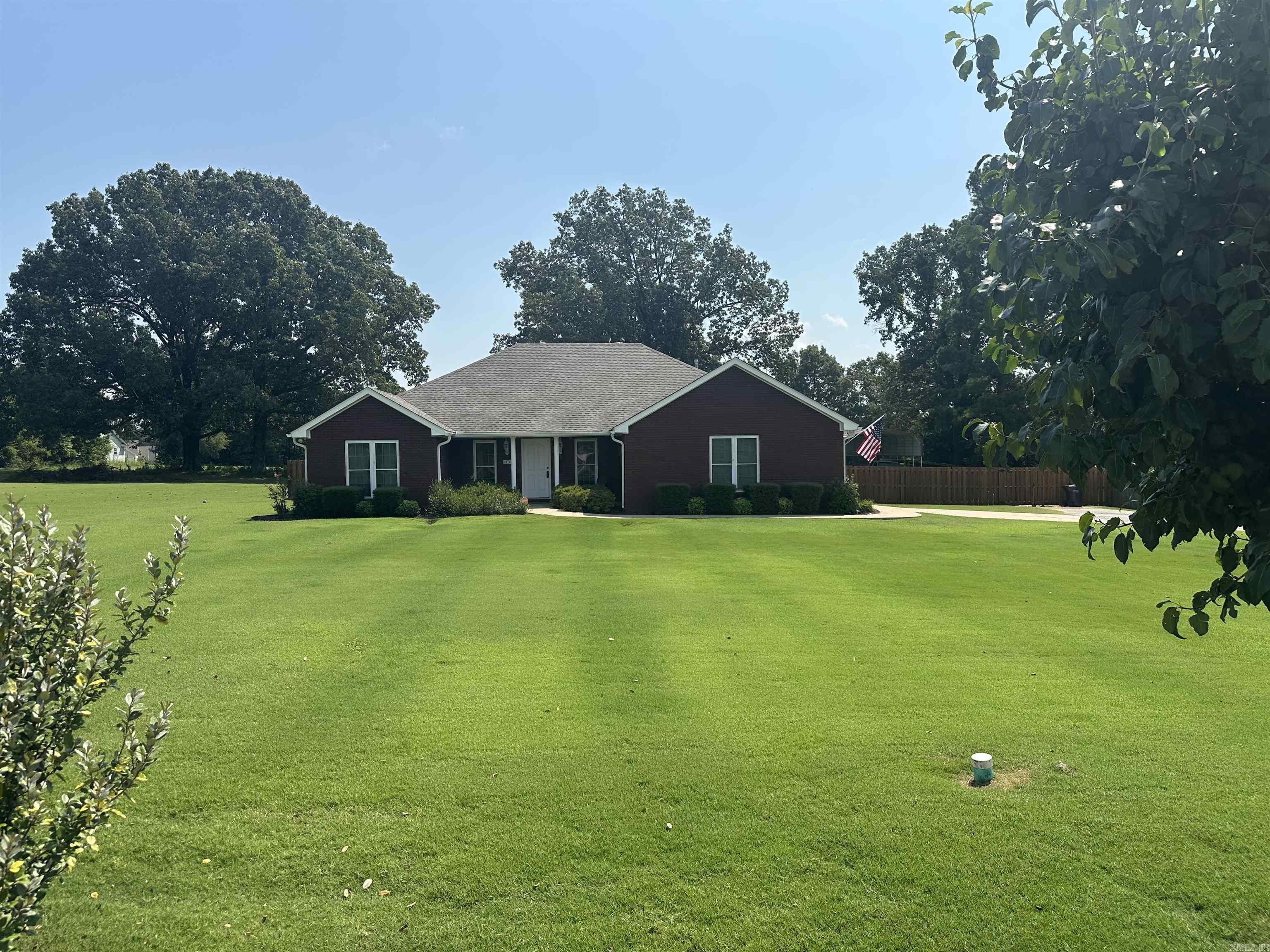 2010 Greenway Lane Jonesboro, AR 72405