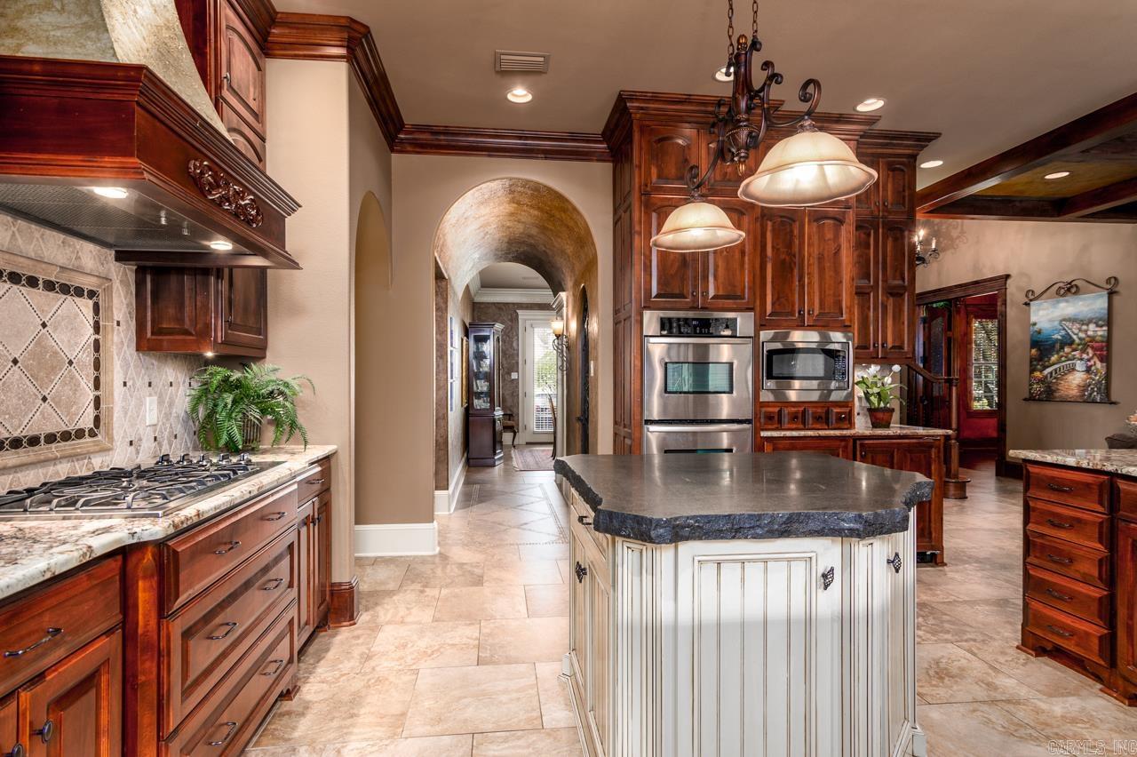 1130 Applewood  Conway, AR