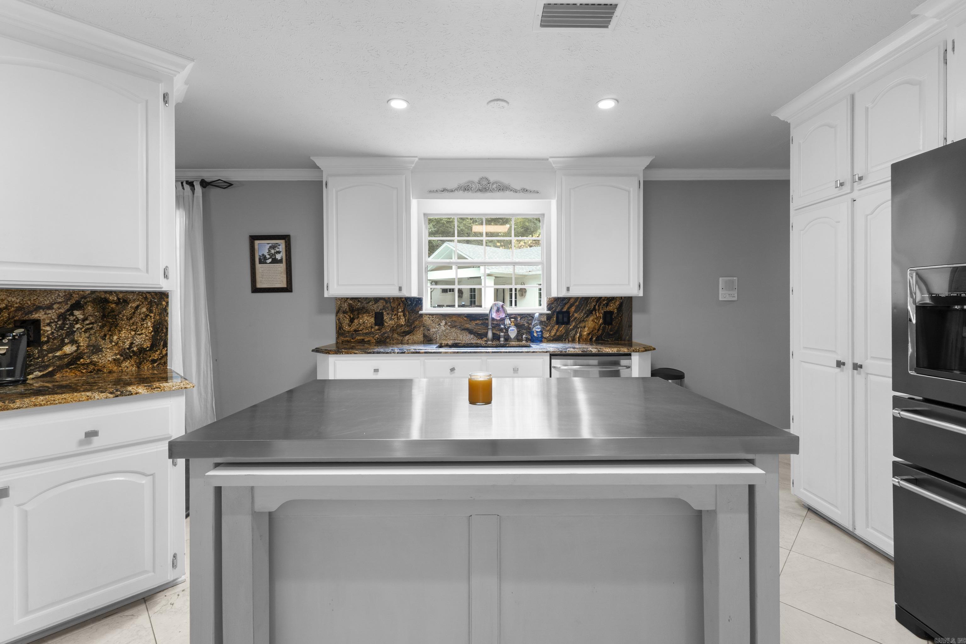 3107 Stermer Conway, AR 72034