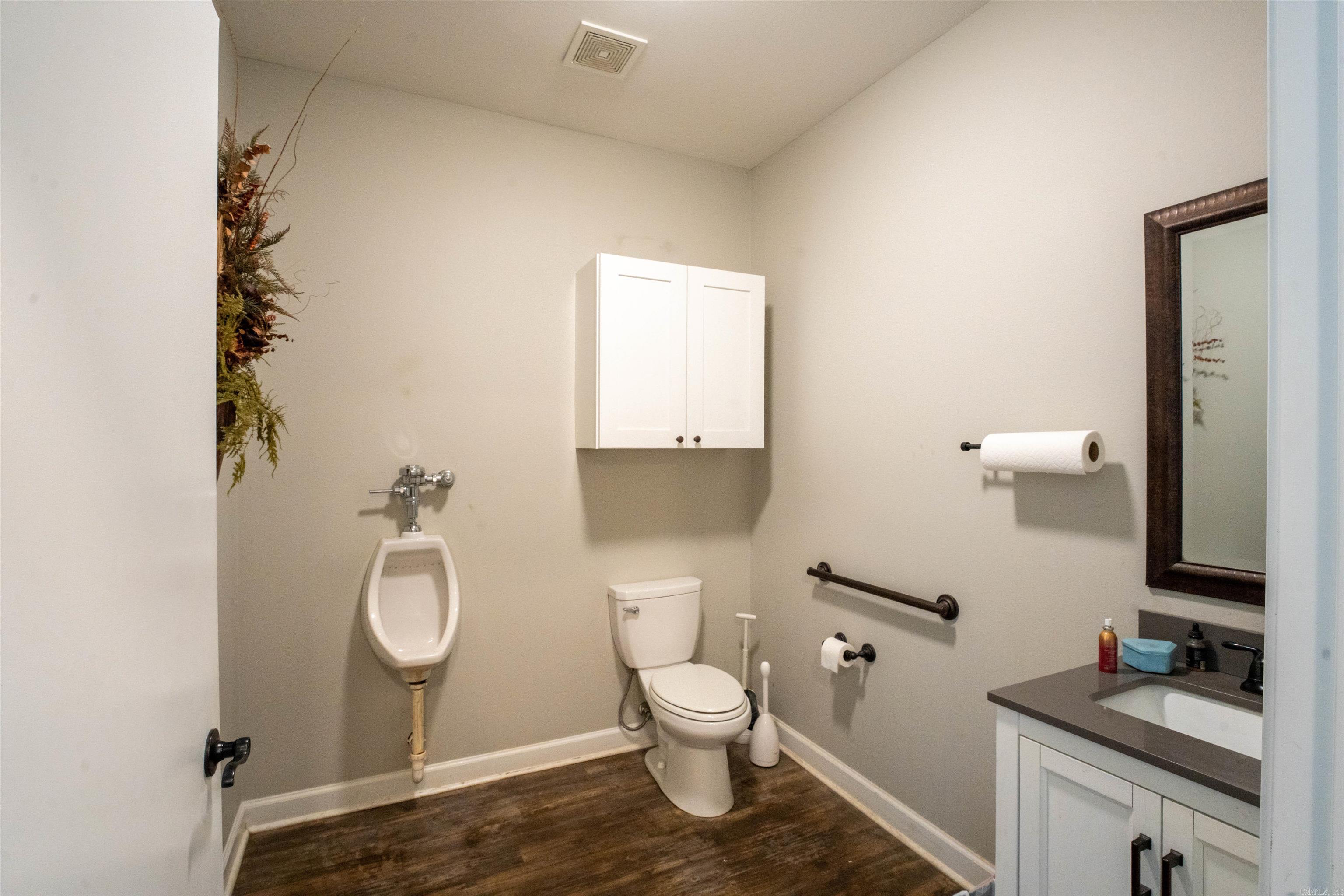 6720 Alcoa Rd  Benton, AR