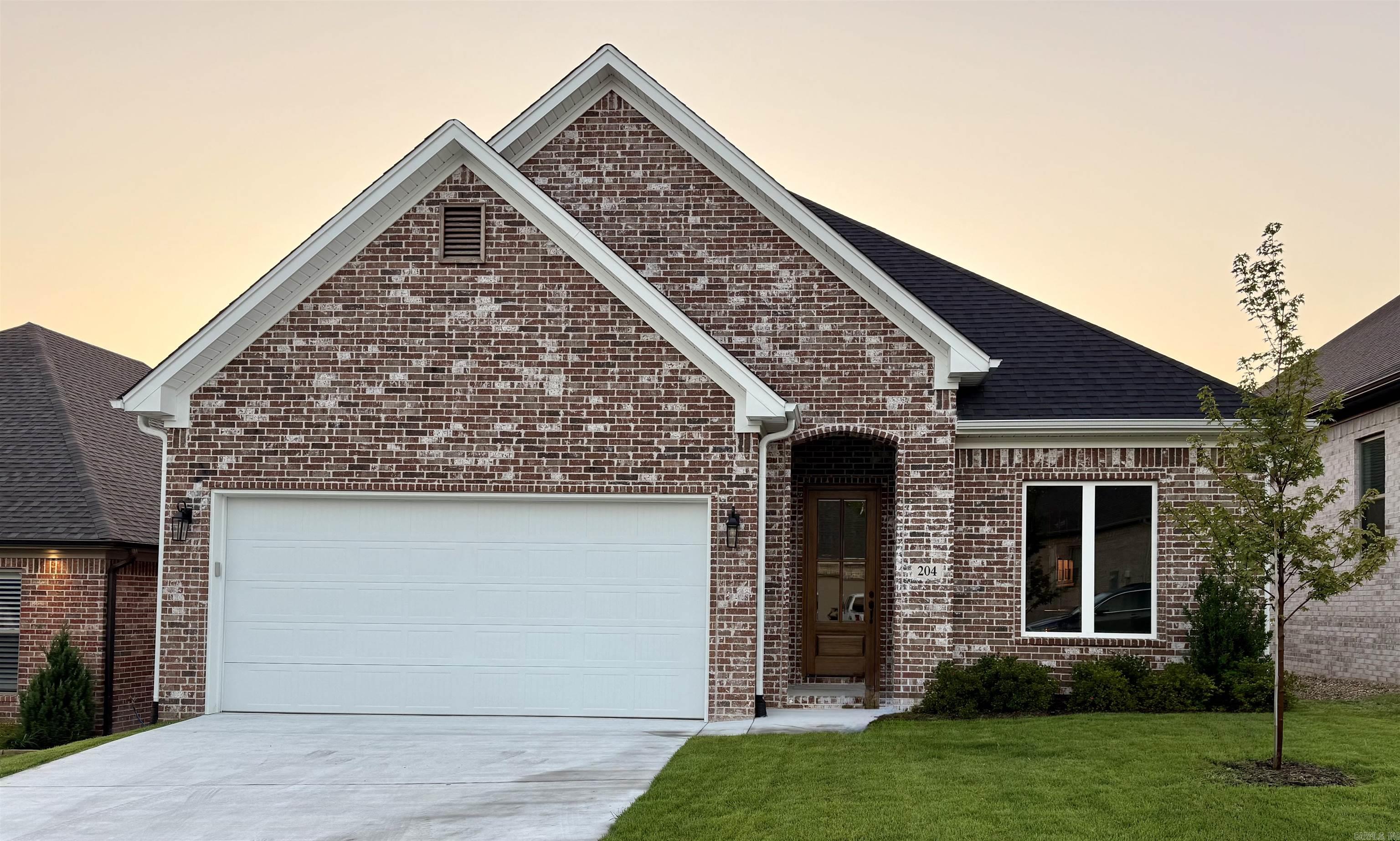 204 Fletcher Ridge Drive