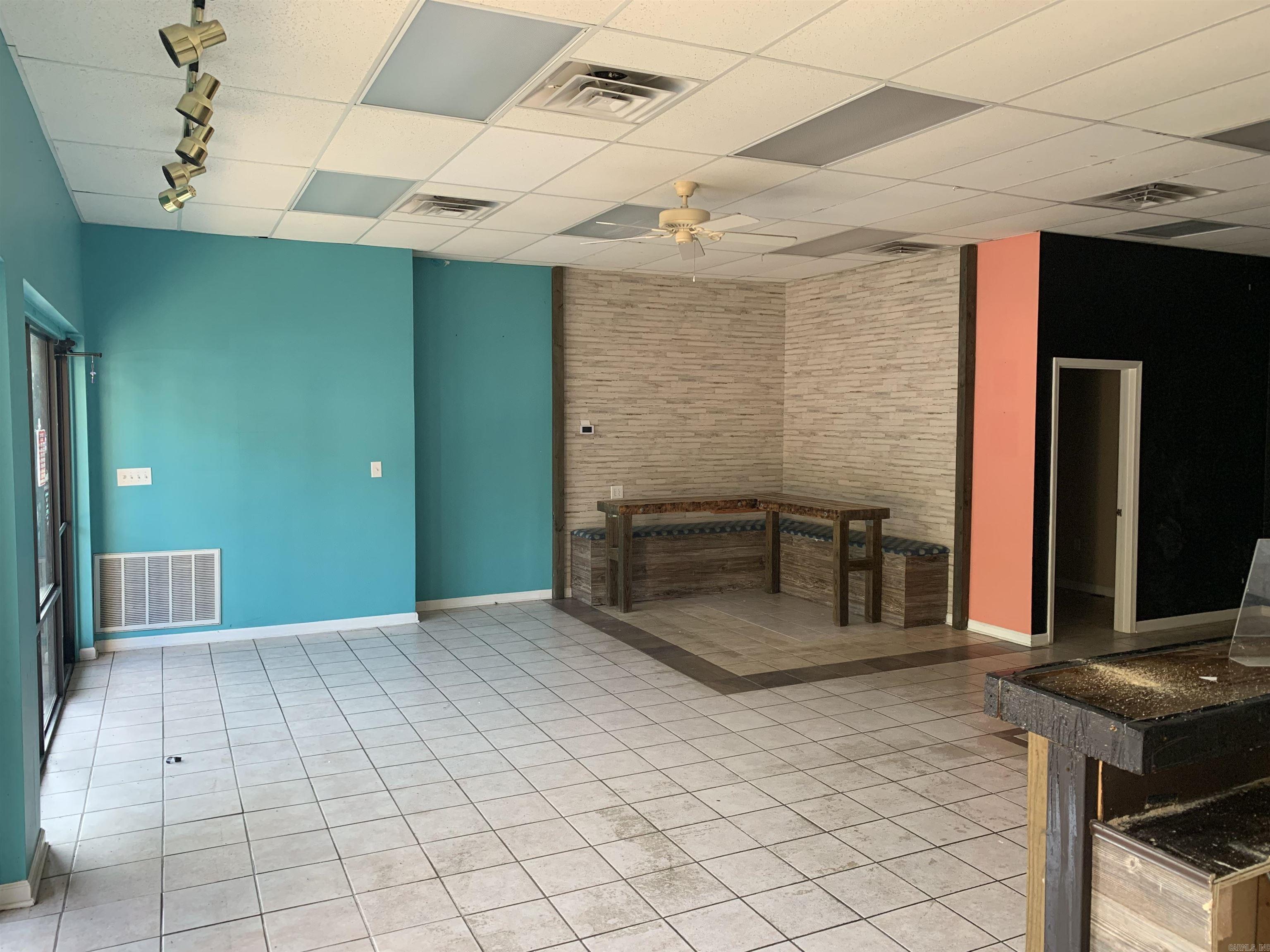 1909 West Beebe Capps Expwy  Searcy, AR