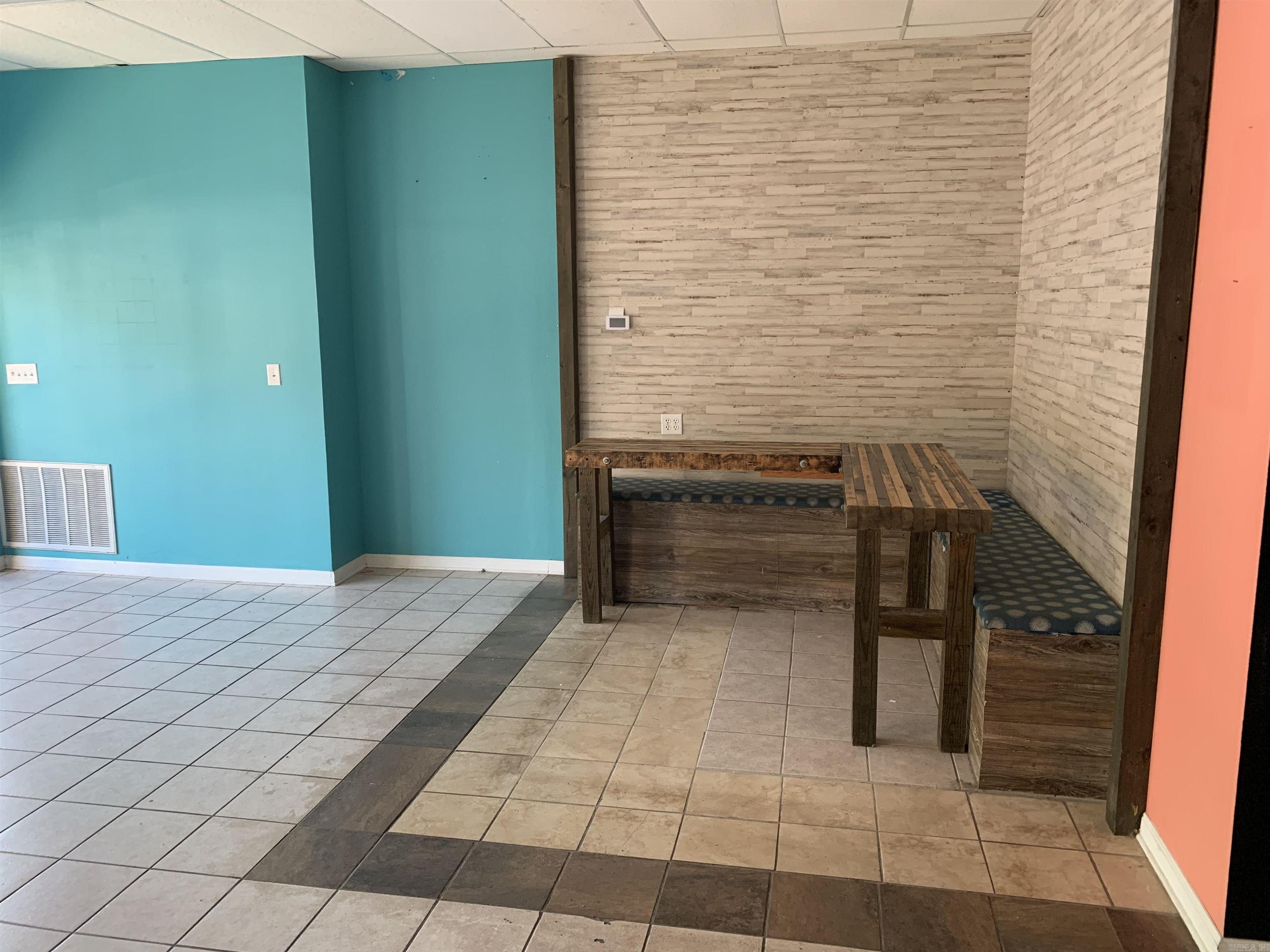 1909 West Beebe Capps Expwy  Searcy, AR