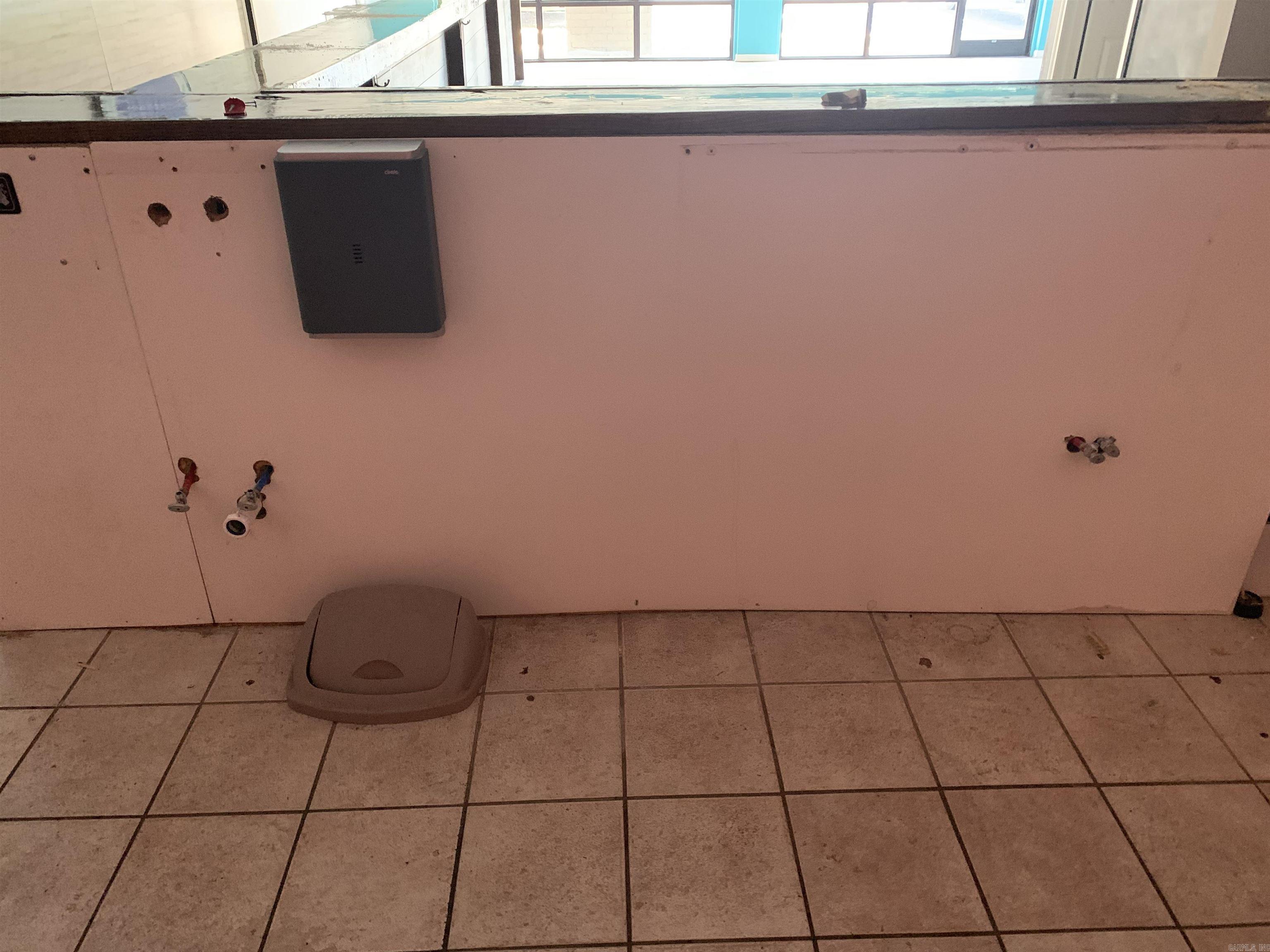 1909 West Beebe Capps Expwy  Searcy, AR