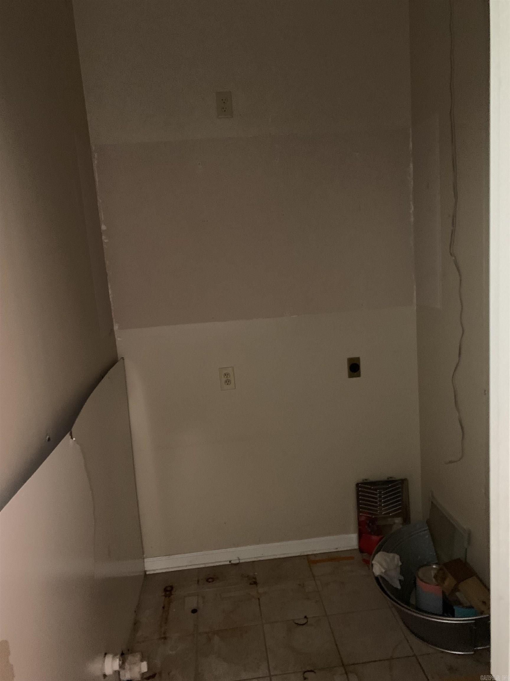 1909 West Beebe Capps Expwy  Searcy, AR