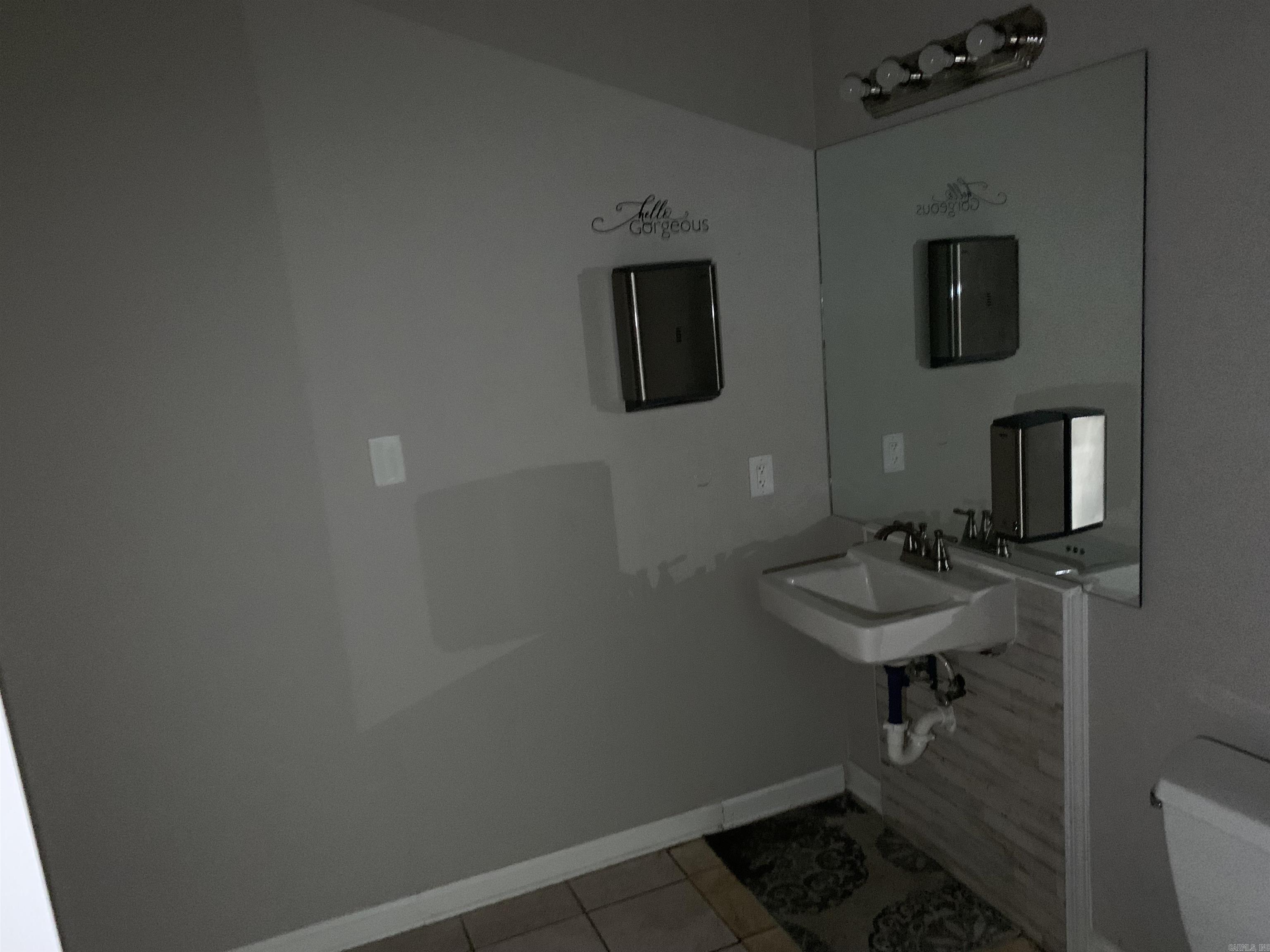 1909 West Beebe Capps Expwy  Searcy, AR