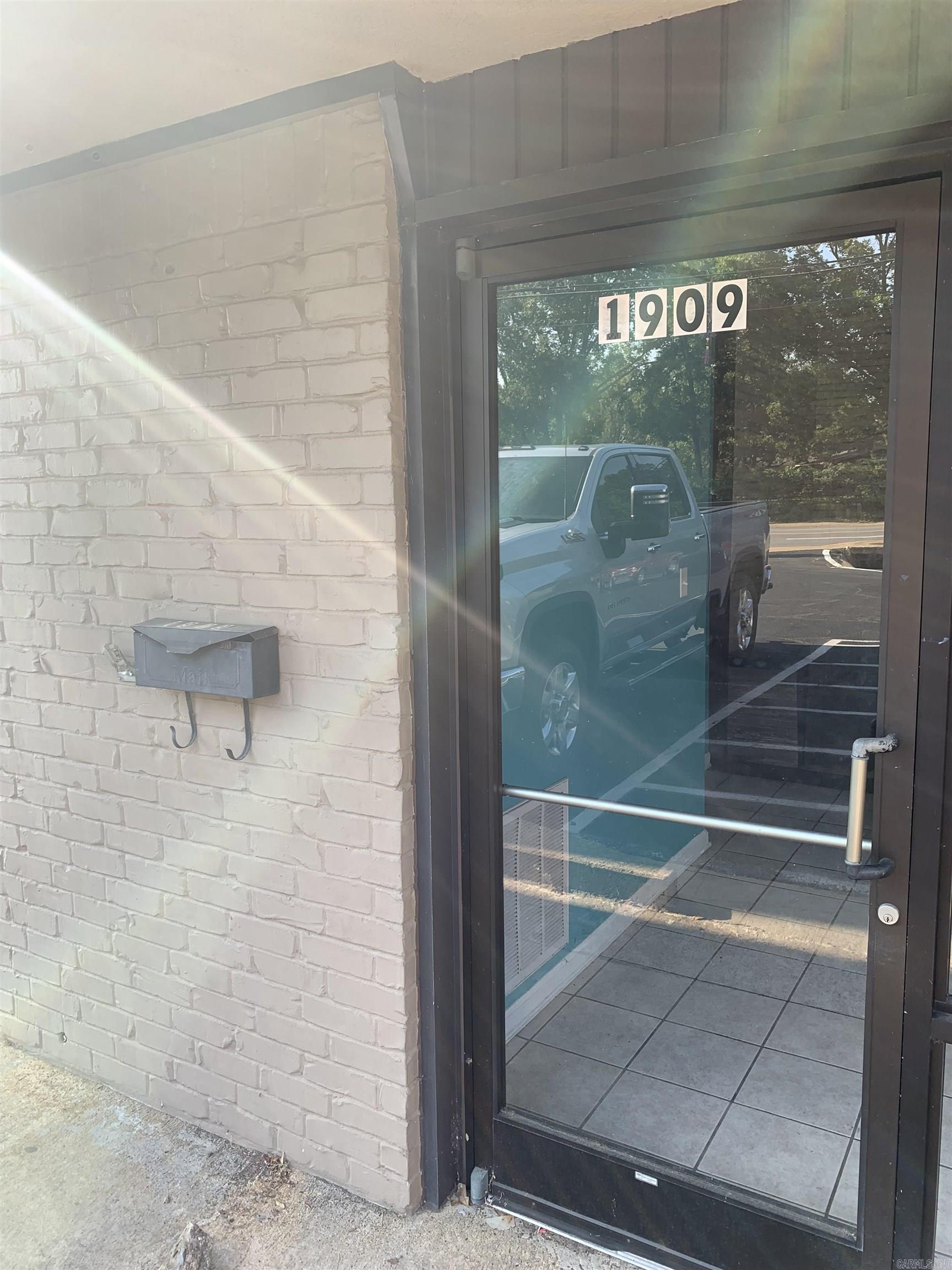 1909 West Beebe Capps Expwy  Searcy, AR