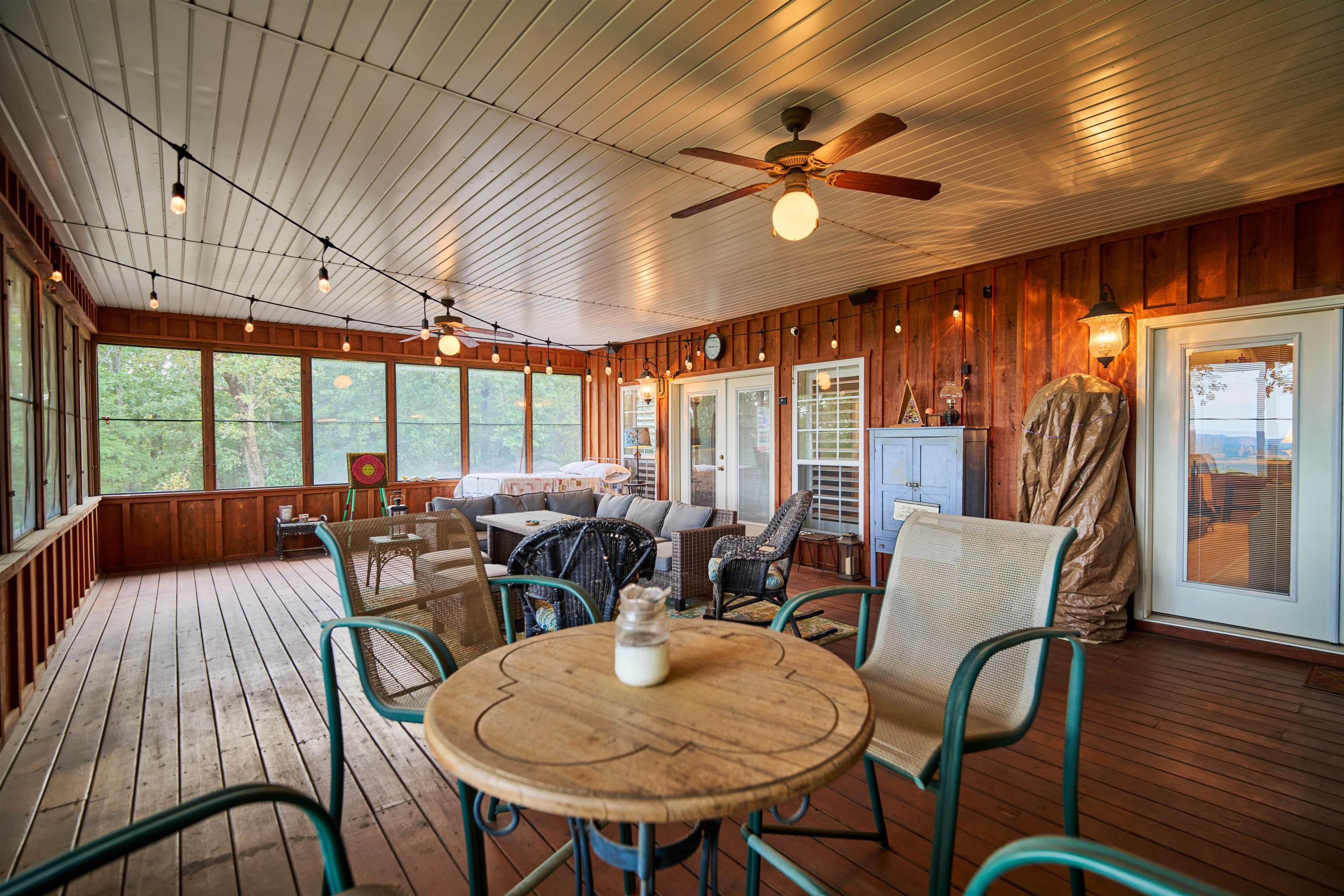 4 Kee Trl Hardy, AR 72529