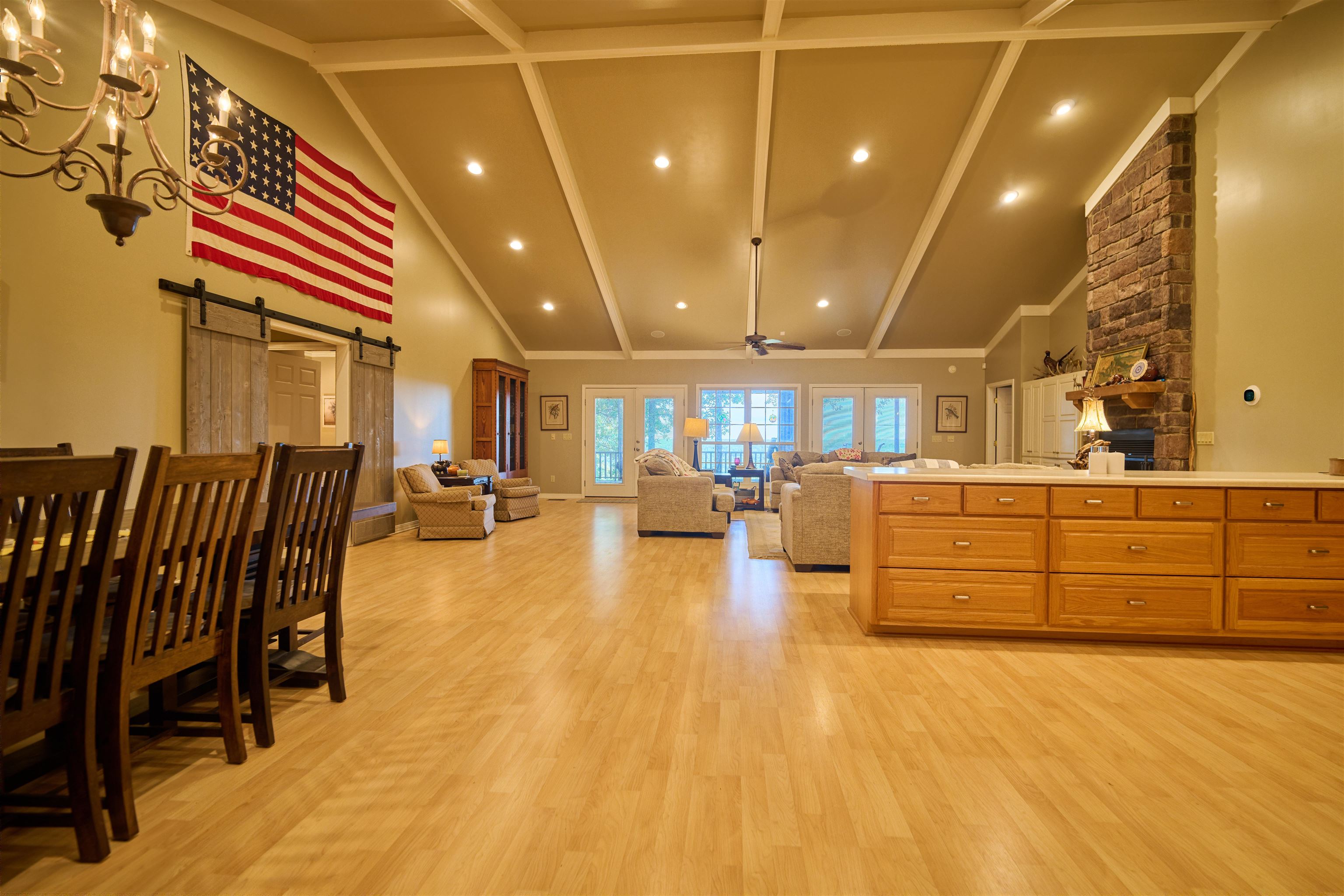 4 Kee Trl Hardy, AR 72529