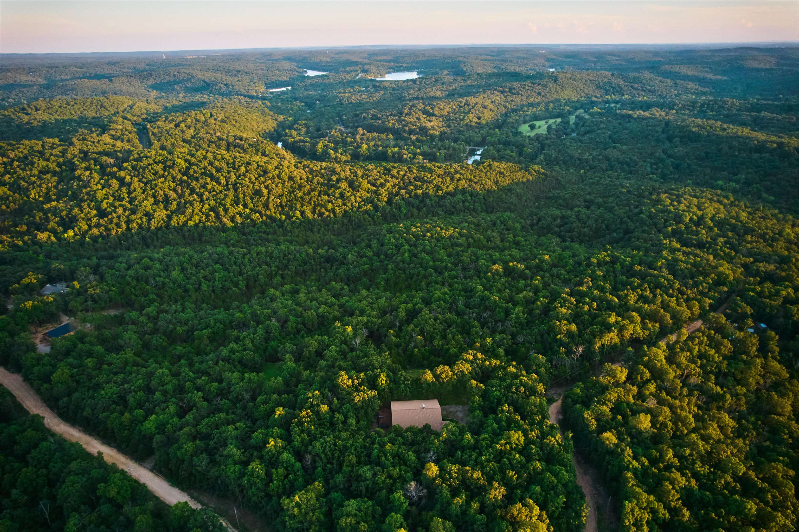 4 Kee Trl Hardy, AR 72529