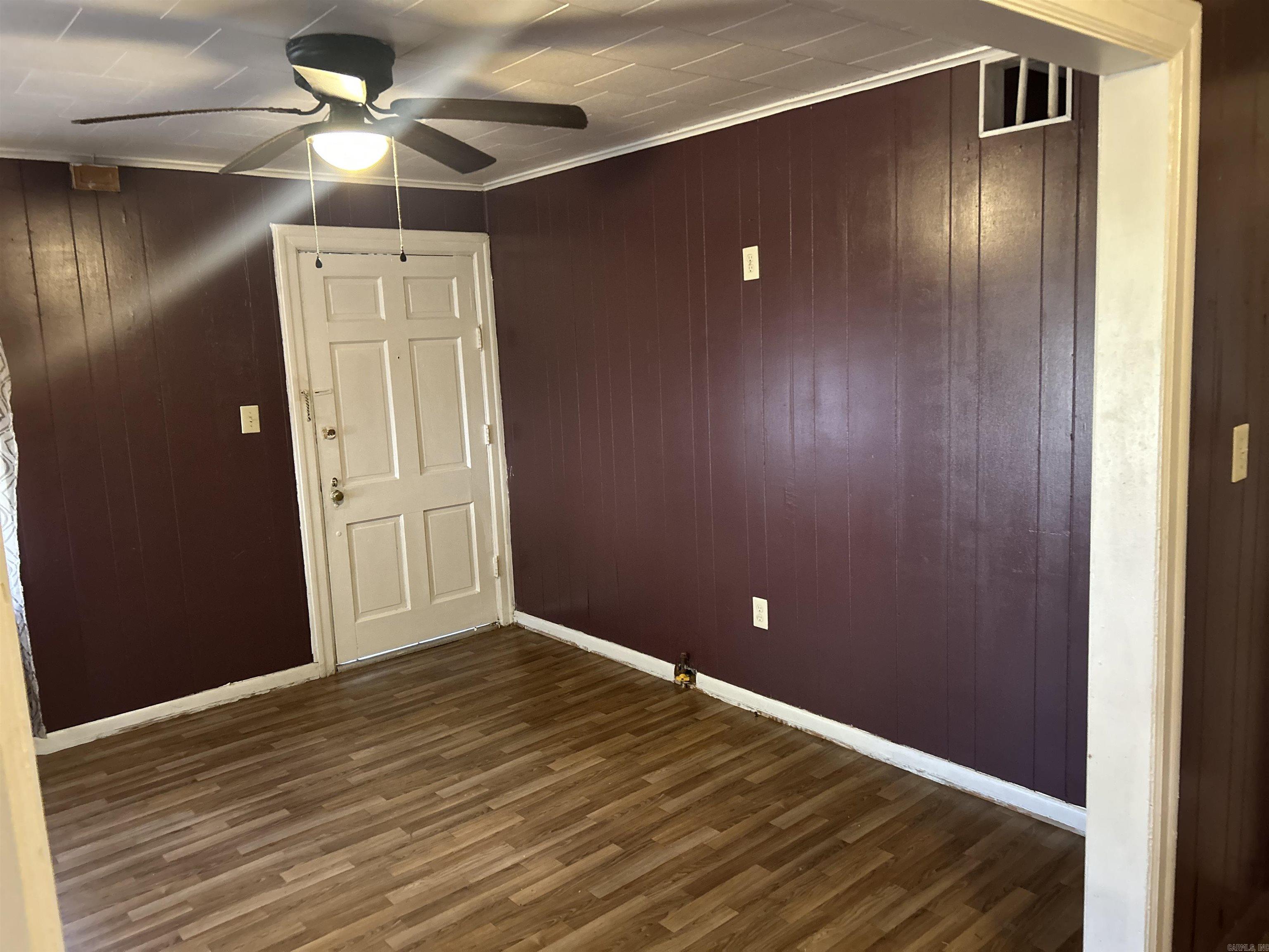 1807 W 27th Ave Pine Bluff, AR 71603