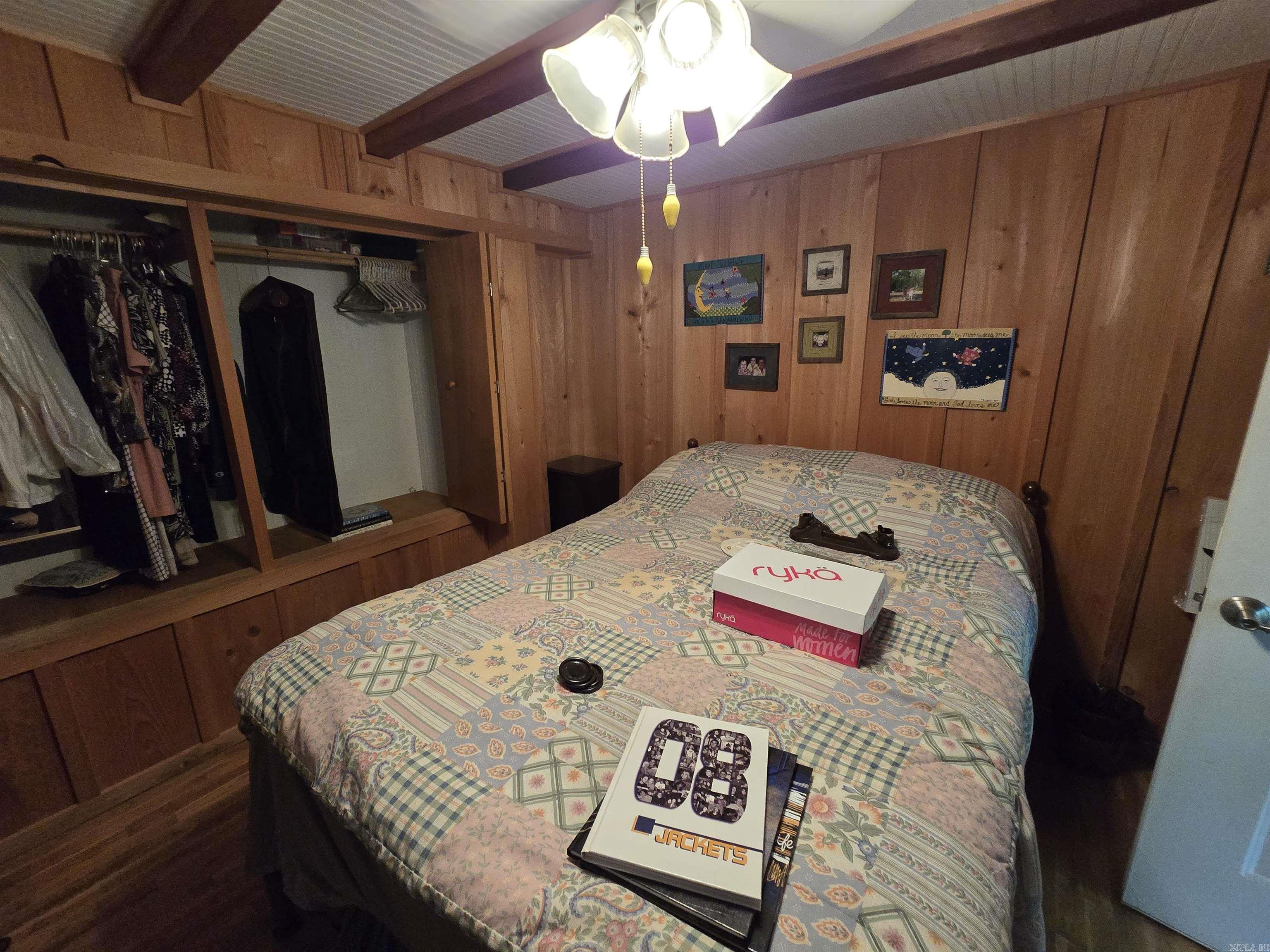 2732 Mitchell Road Mountain View, AR 72560