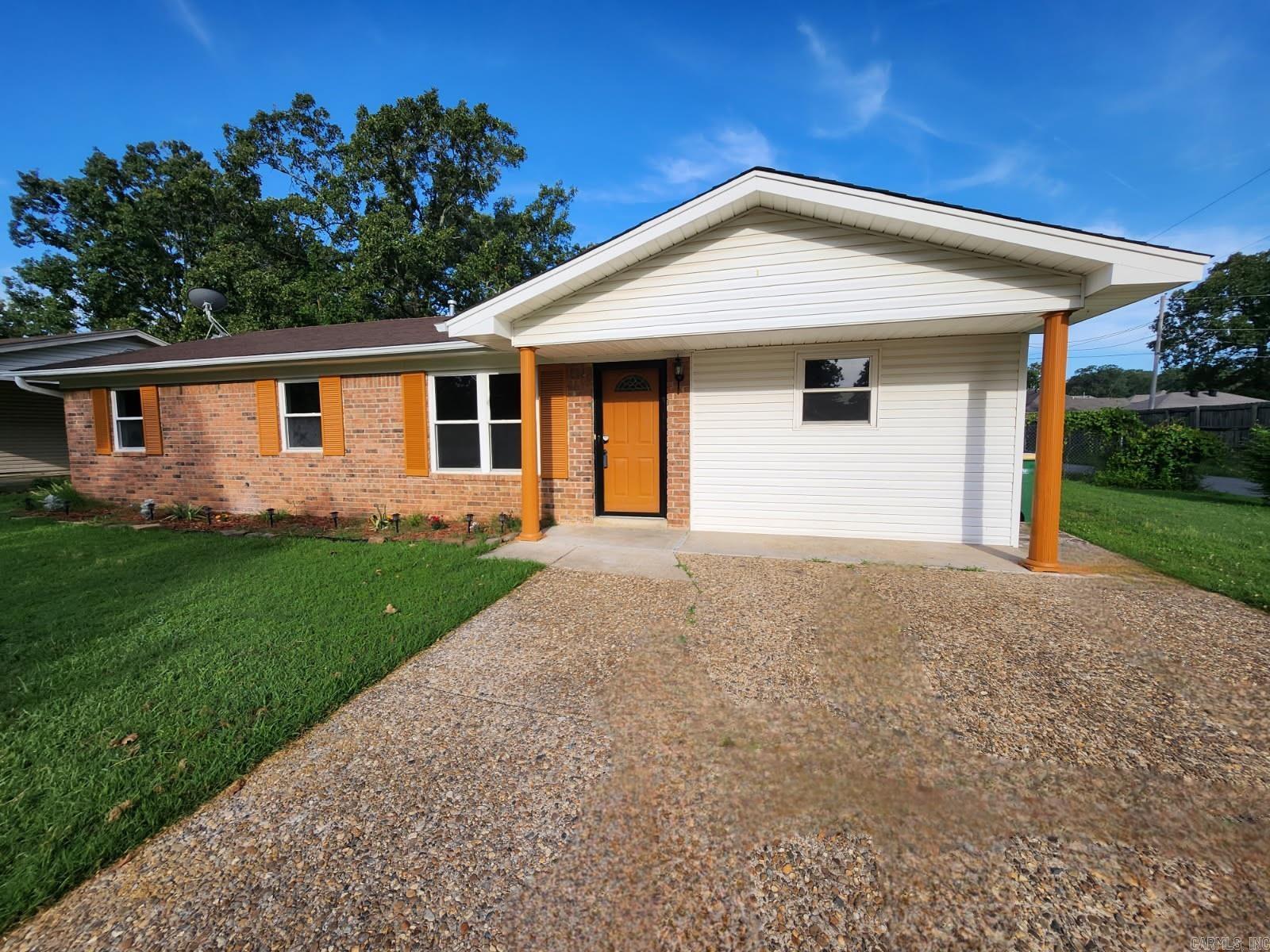 8921 CLAREMONT Avenue