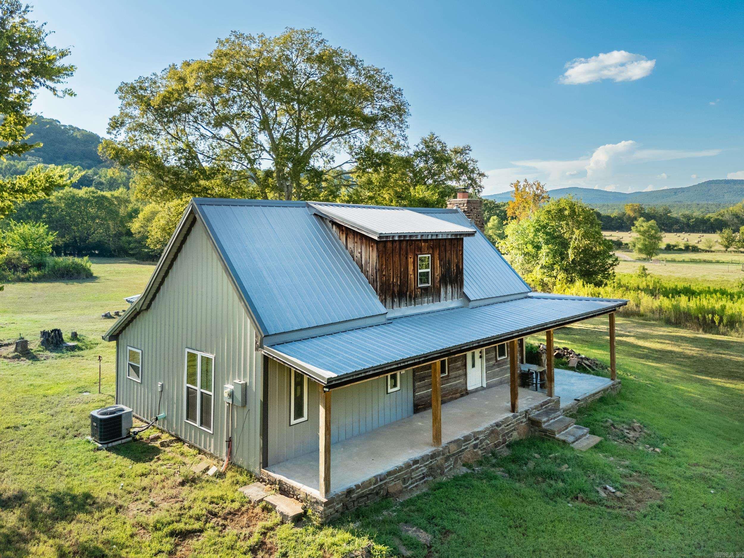 2430  CR 3611  Lamar, AR