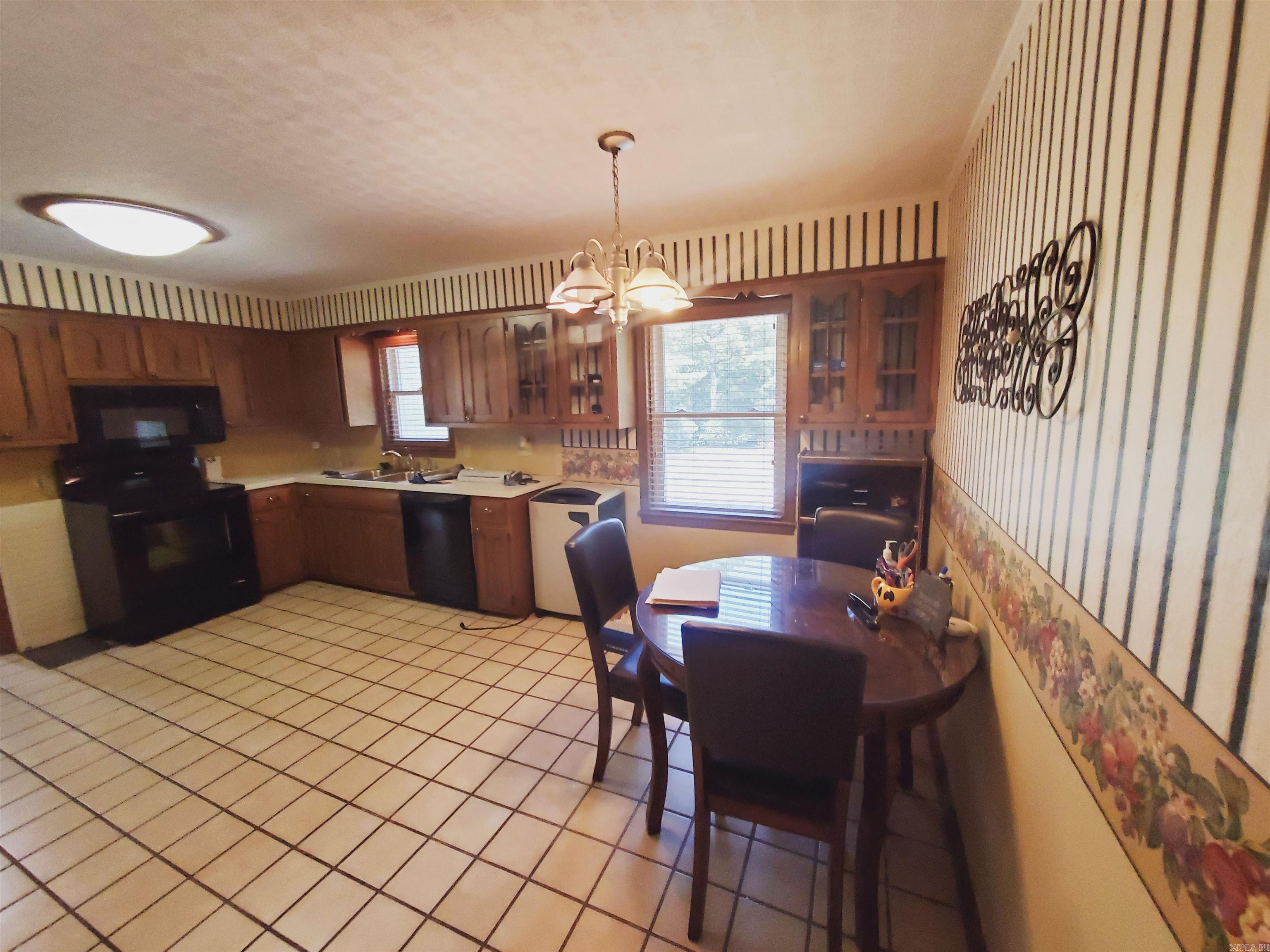 1287/1281 W North  Piggott, AR