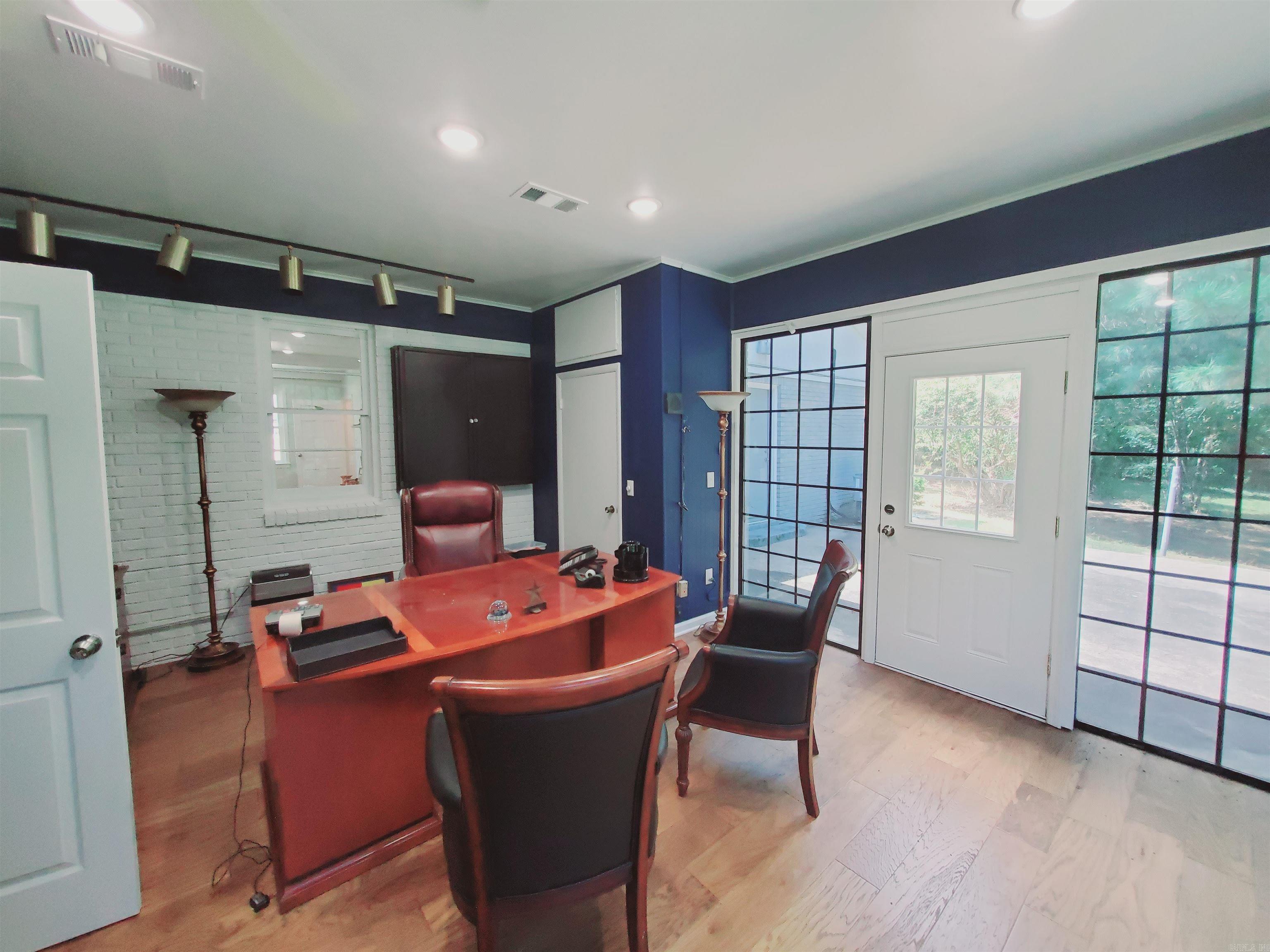 1287/1281 W North  Piggott, AR