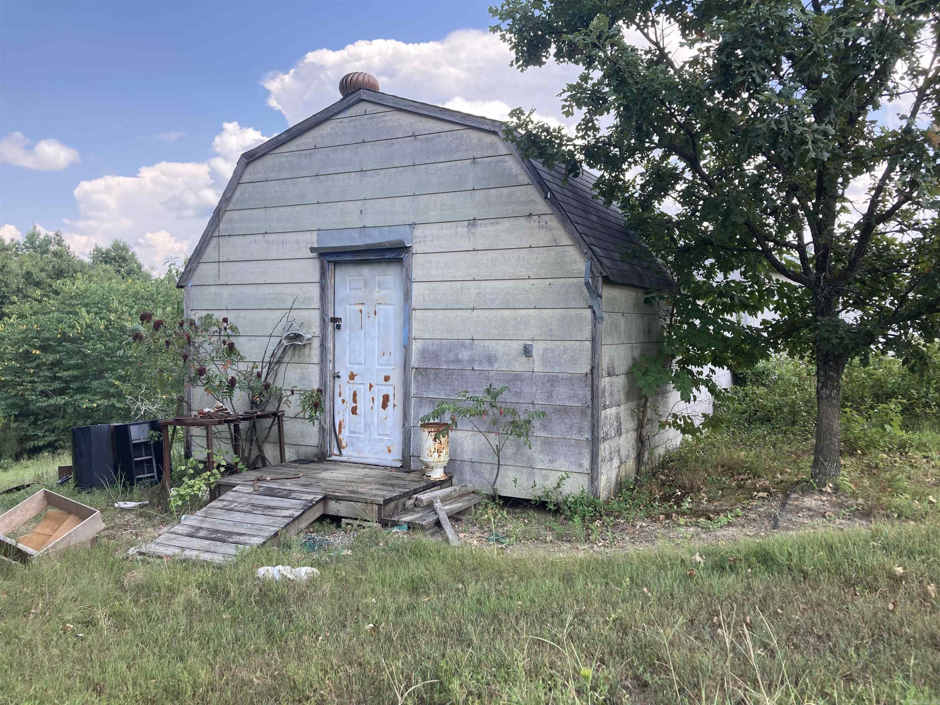 1228 Polk Road 23  Cove, AR