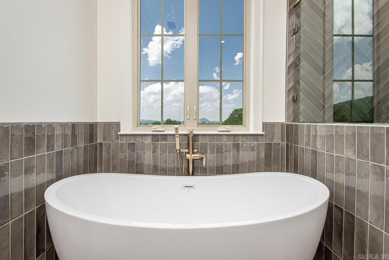 23 Falstone Drive Little Rock, AR 72223