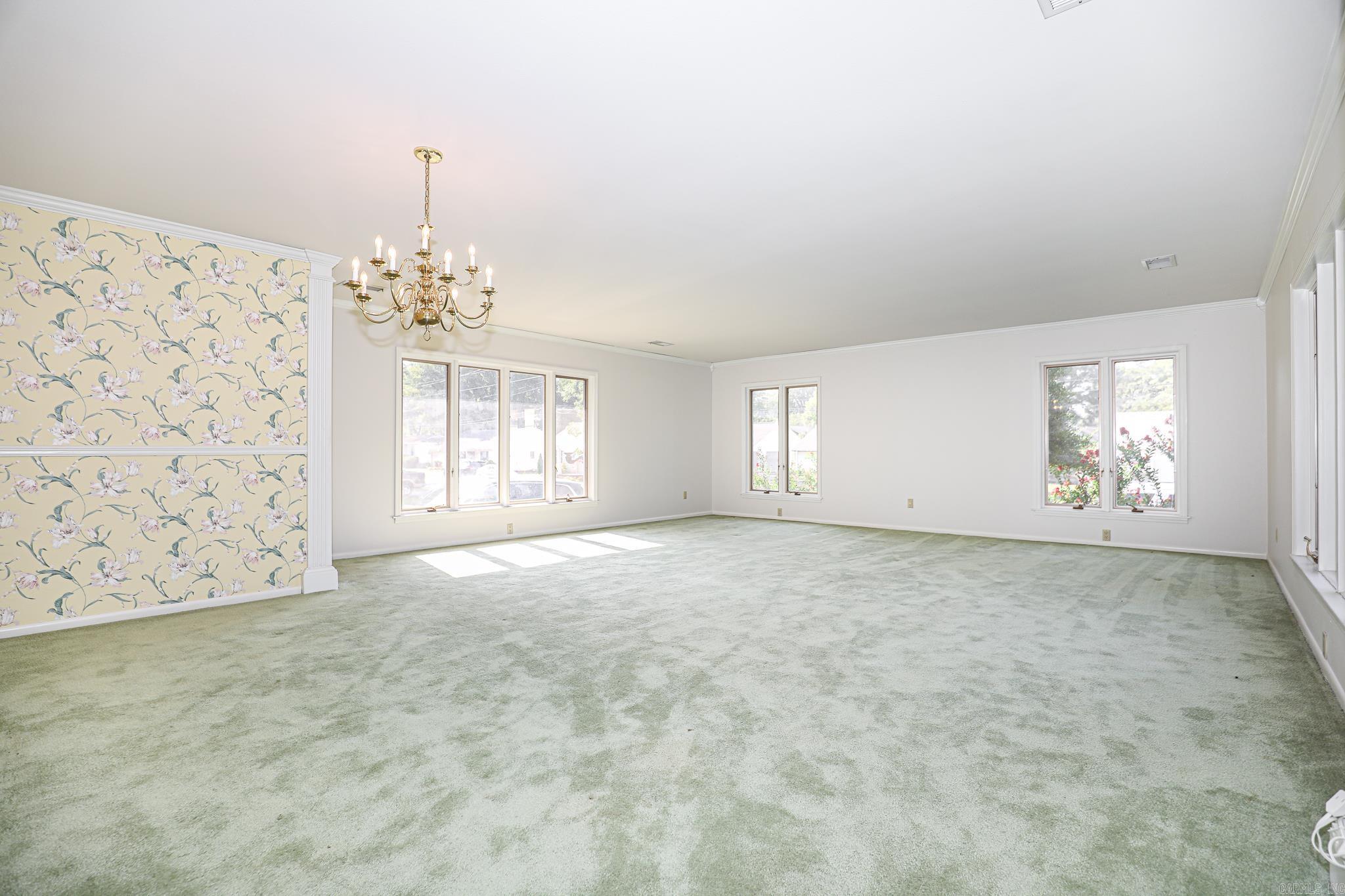 521 W CROSS ST. Benton, AR 72015