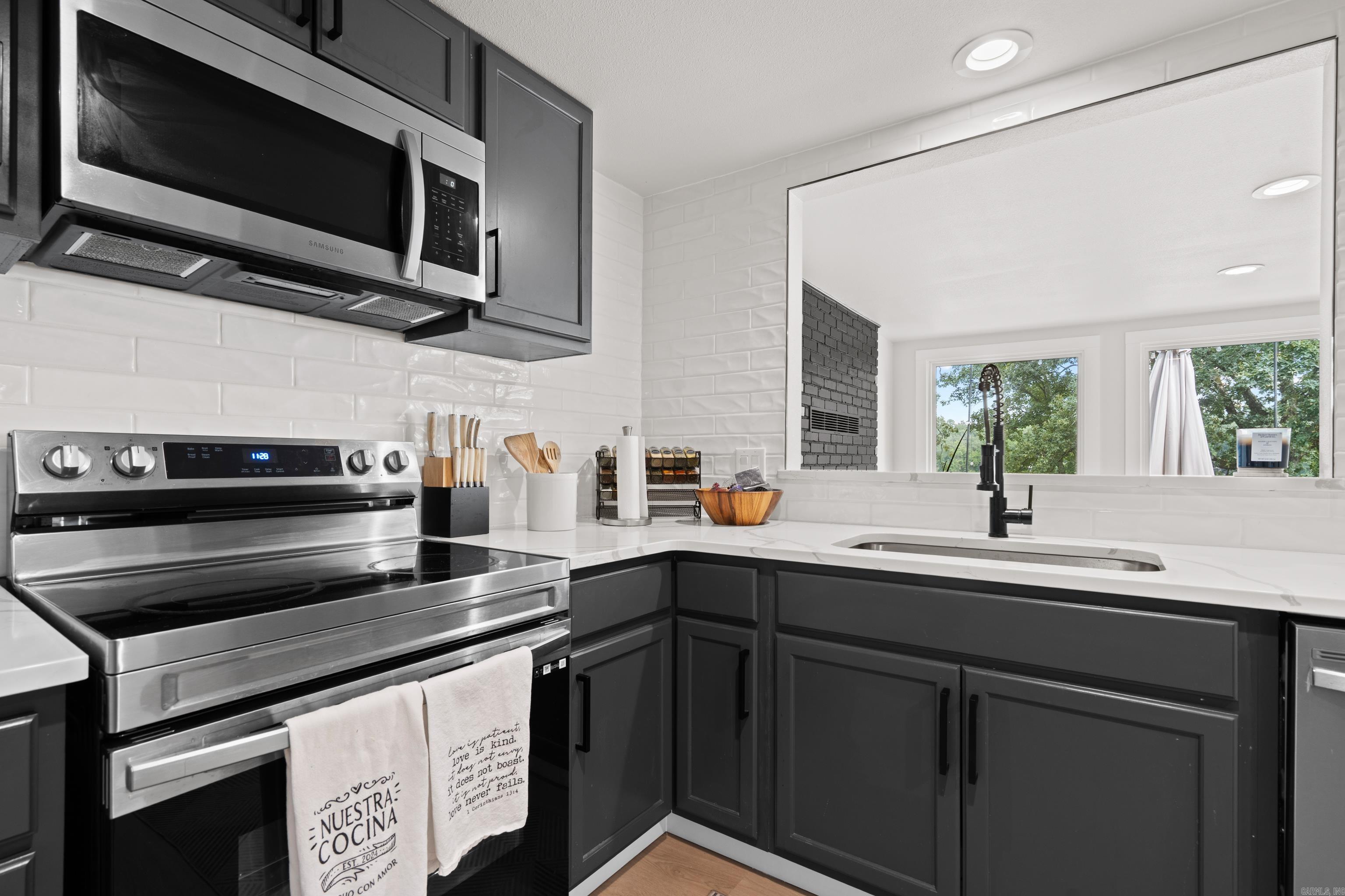 329 Lookout Point Hot Springs, AR 71913