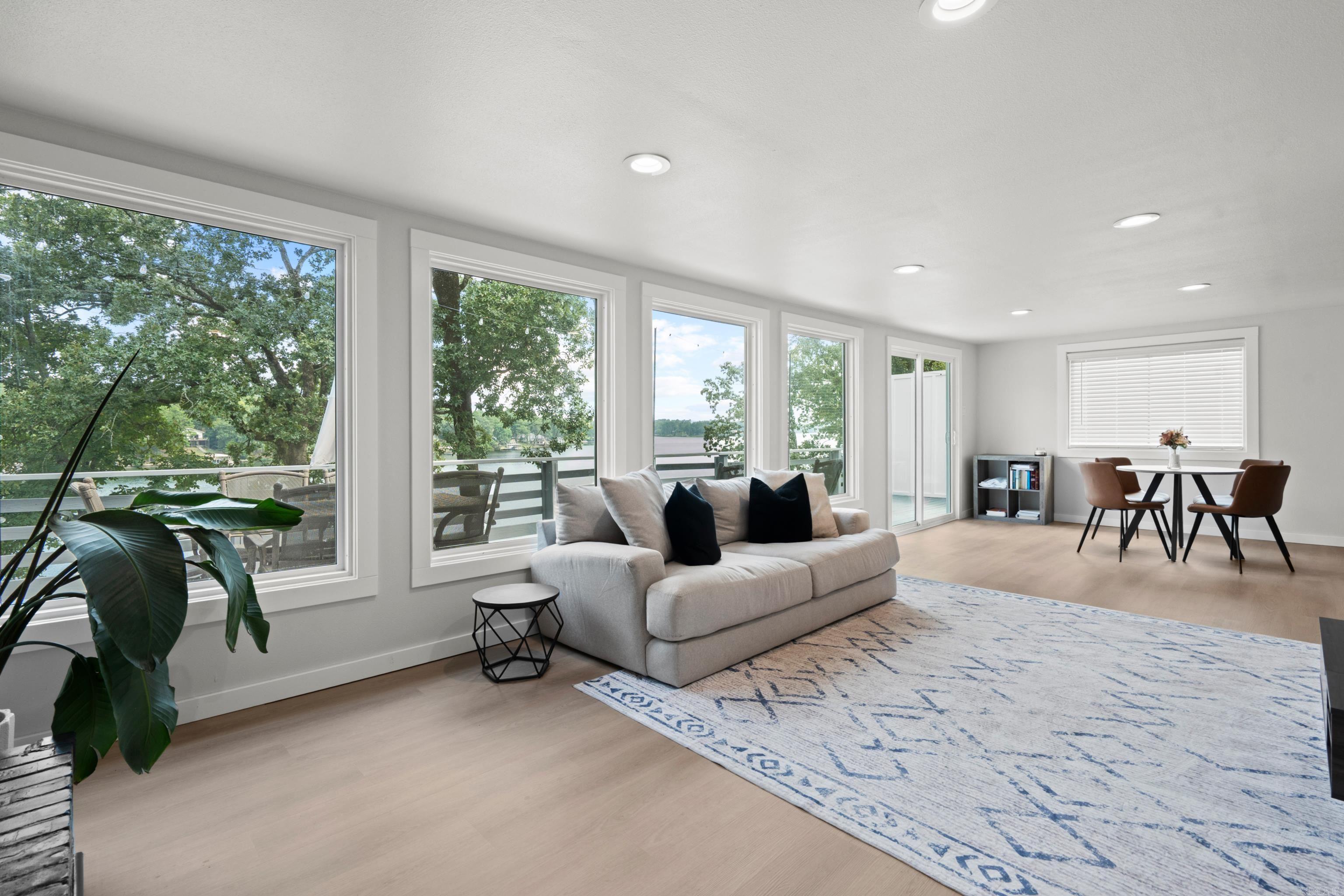 329 Lookout Point Hot Springs, AR 71913