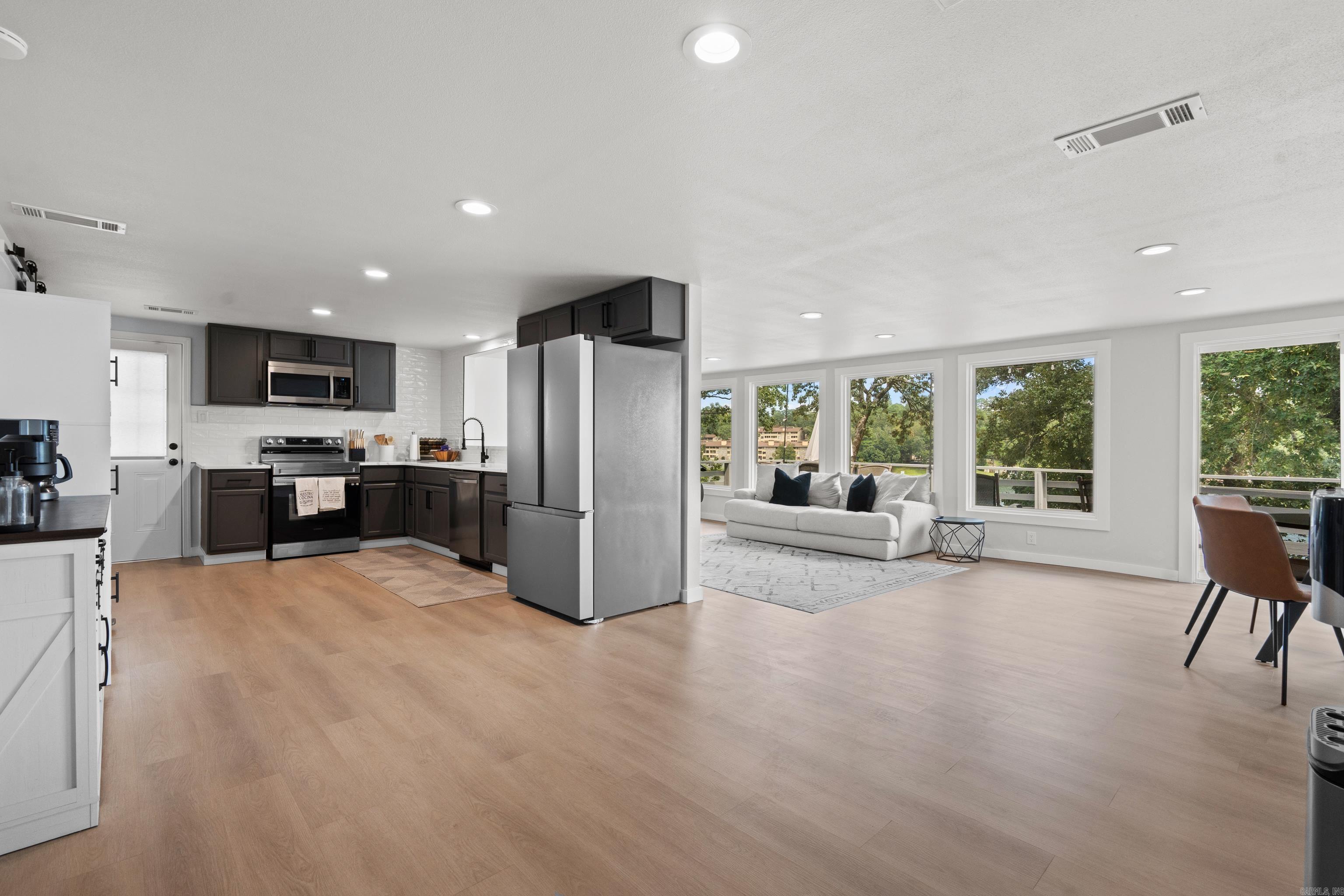 329 Lookout Point Hot Springs, AR 71913