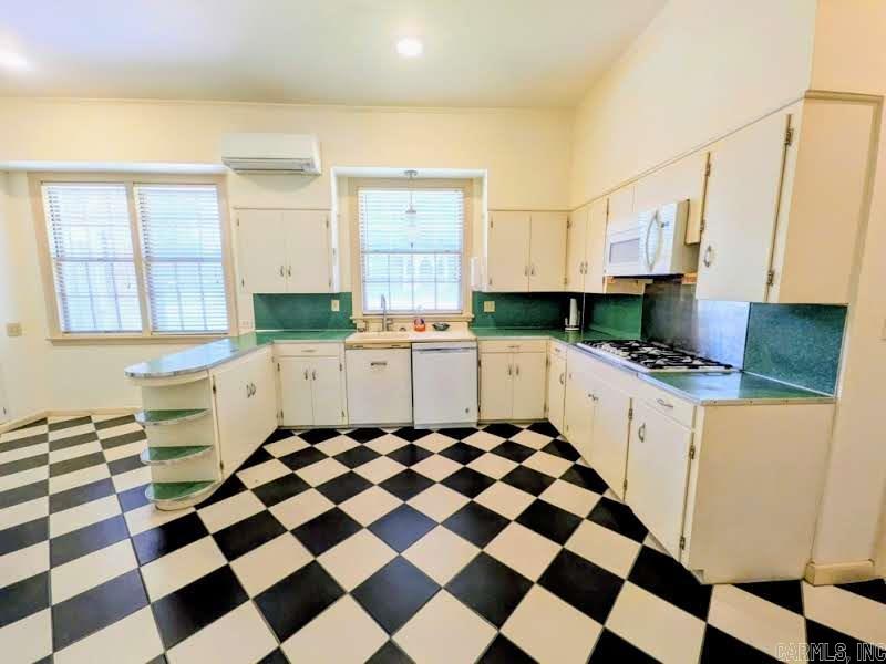 308 Elaine  Camden, AR