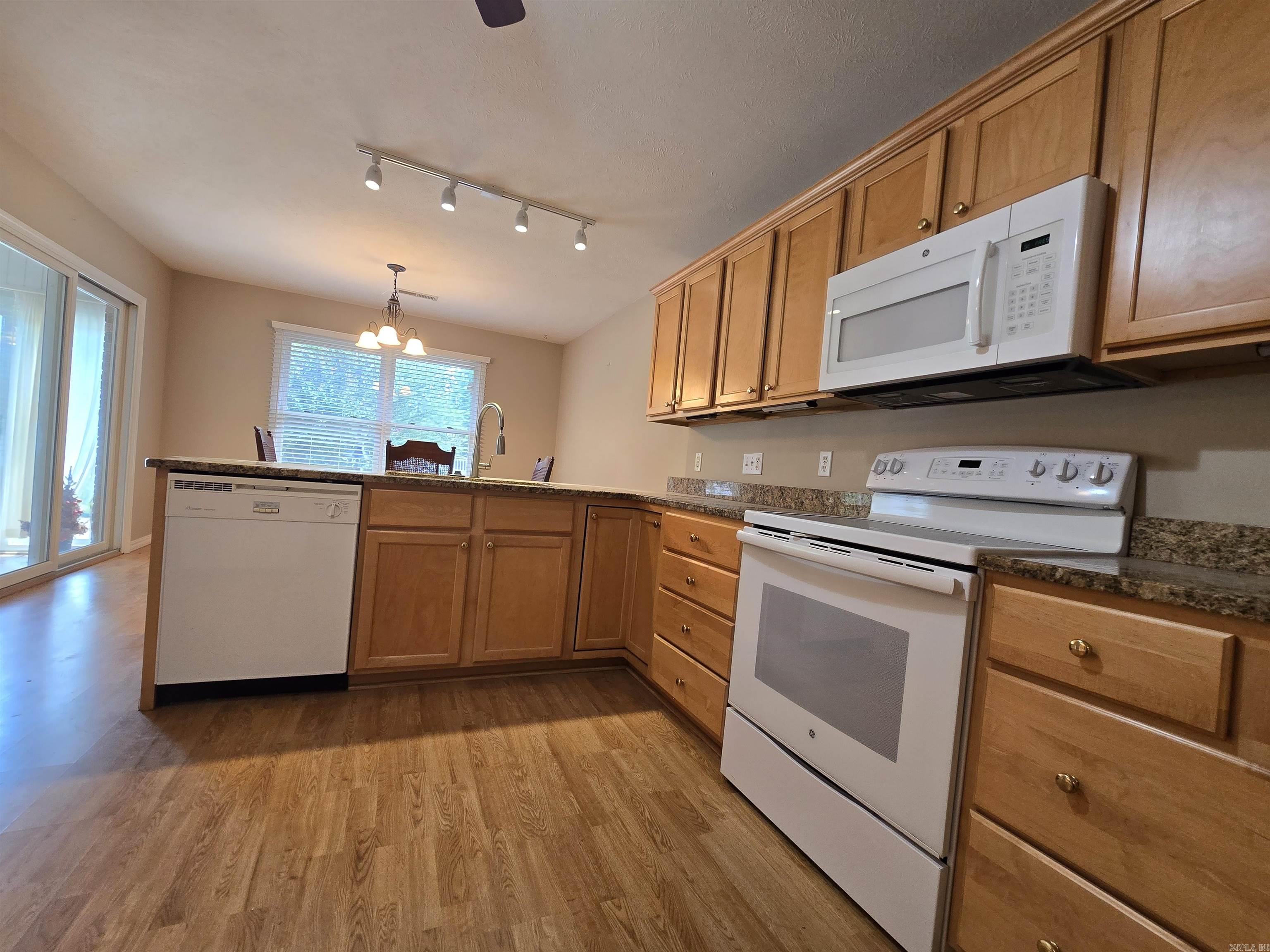 1322 Cottonwood Court Mountain Home, AR 72653