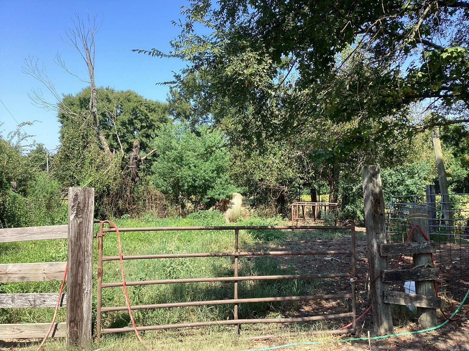  W Ave E. 41 acres  Hope, AR