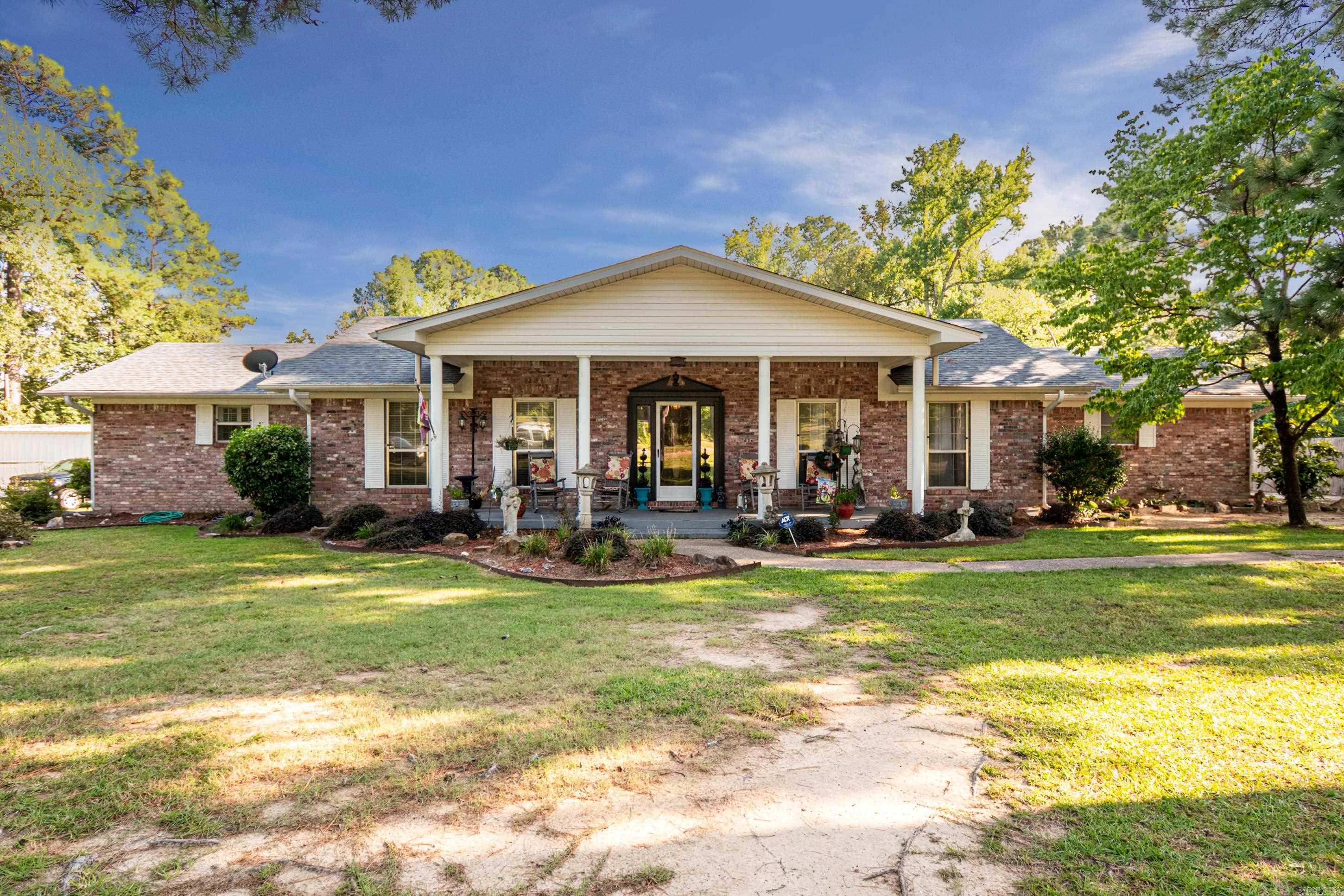 1125 S Charley's Loop Camden, AR 71701