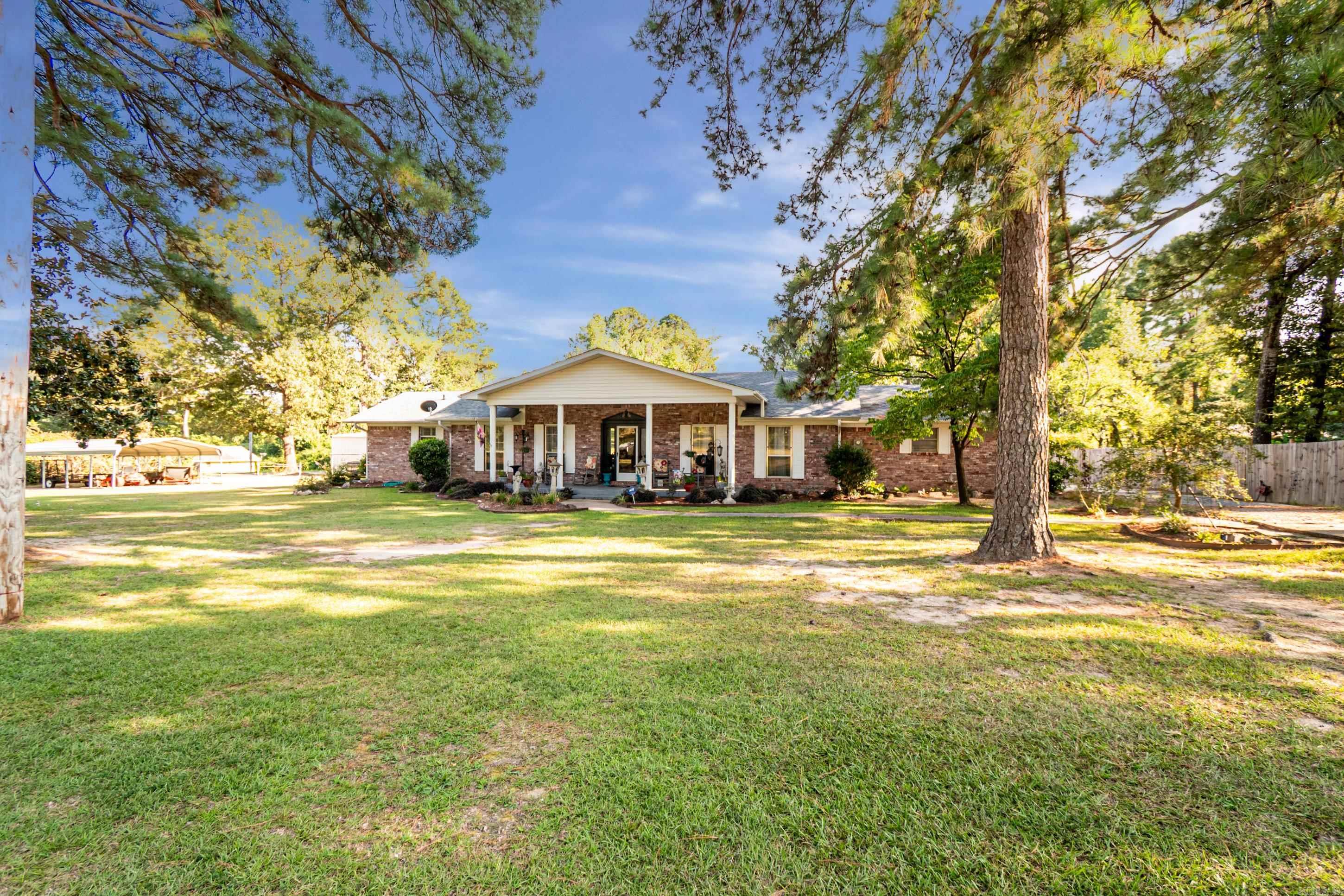 1125 S Charley's Loop Camden, AR 71701