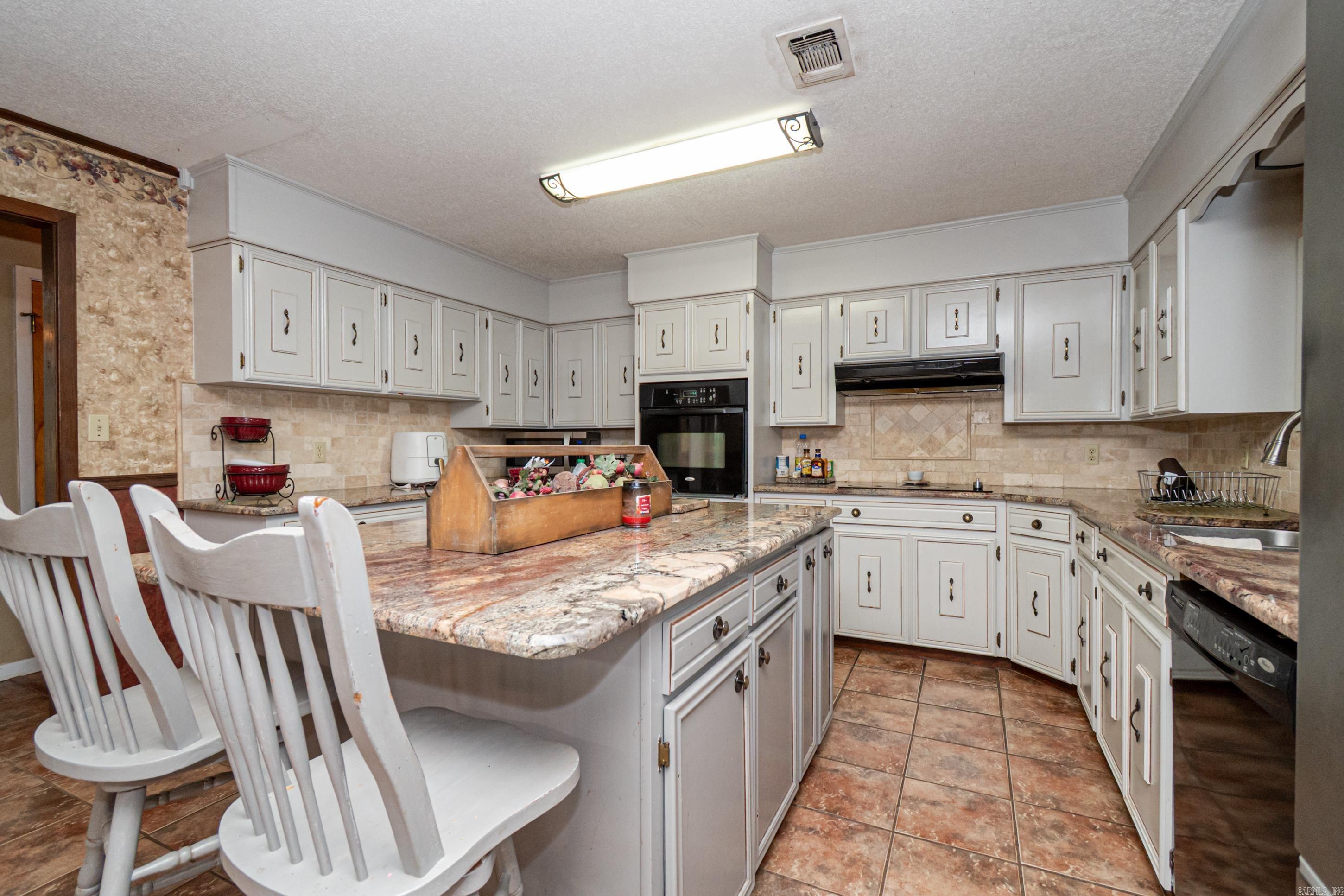 1125 S Charley's Loop Camden, AR 71701