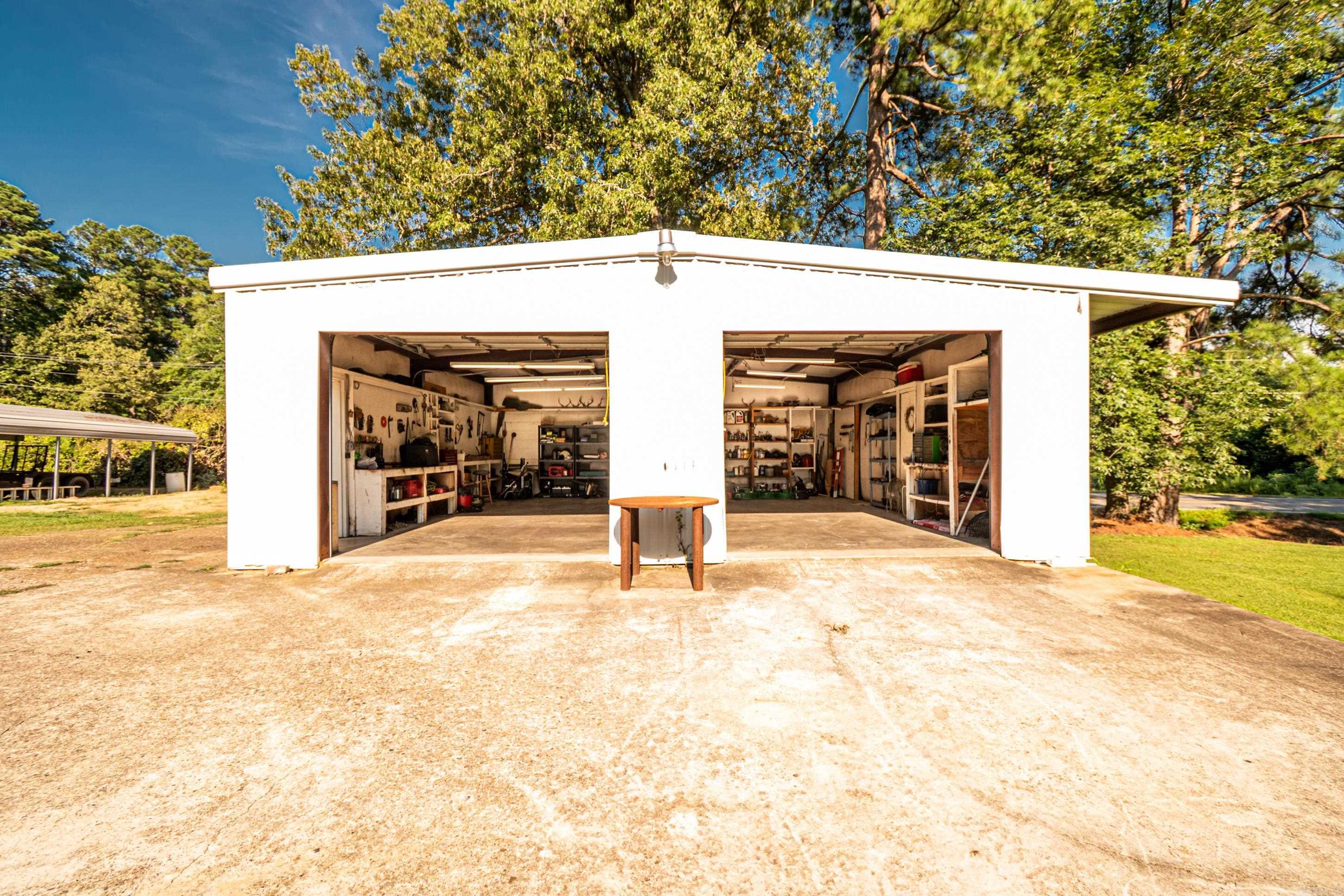 1125 S Charley's Loop Camden, AR 71701