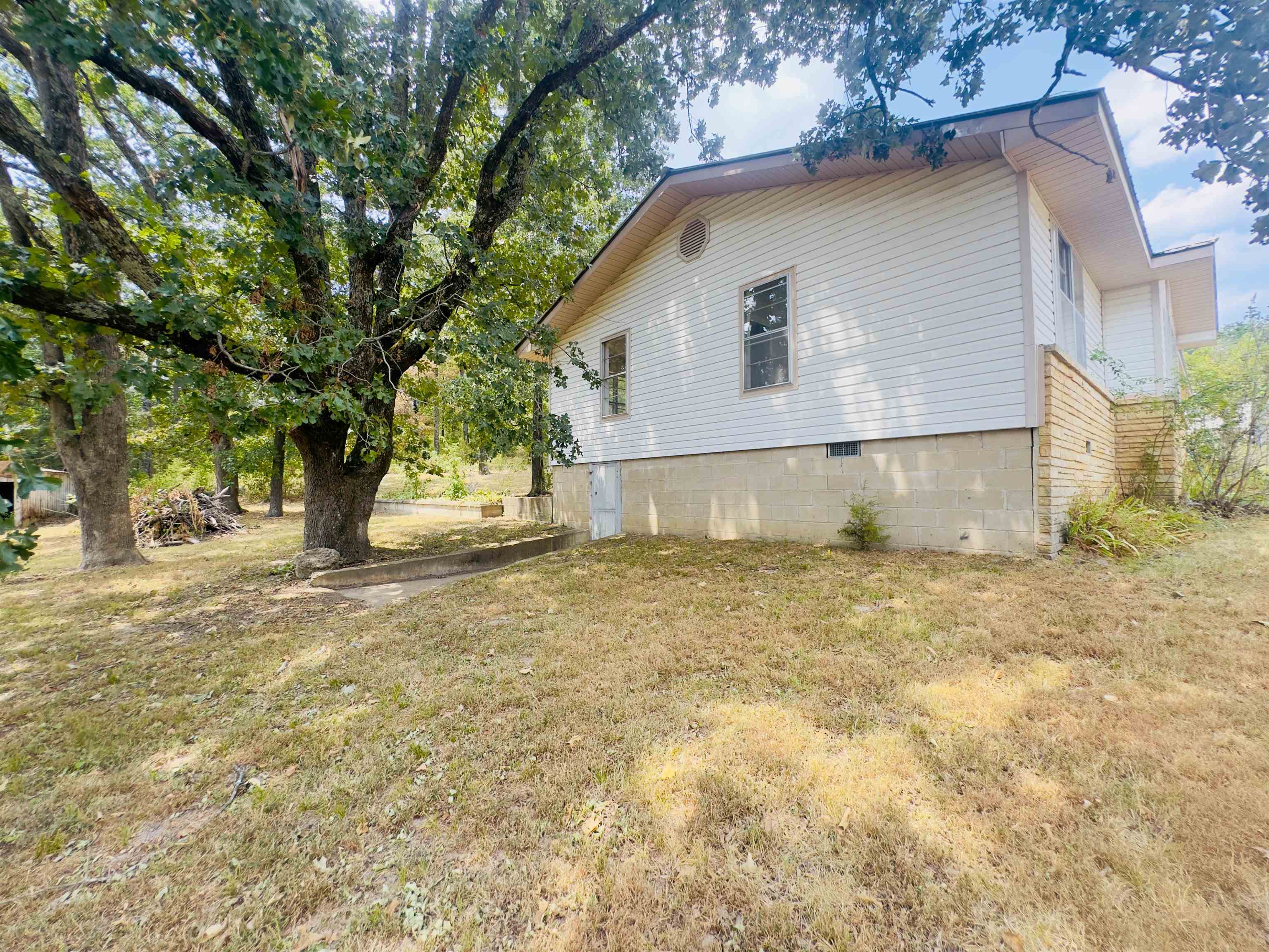 26 Sheffield Road Melbourne, AR 72556