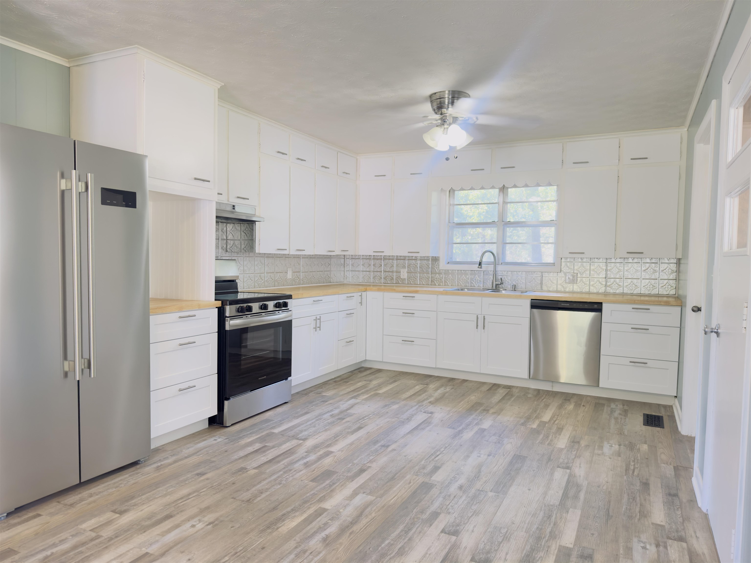 26 Sheffield Road Melbourne, AR 72556