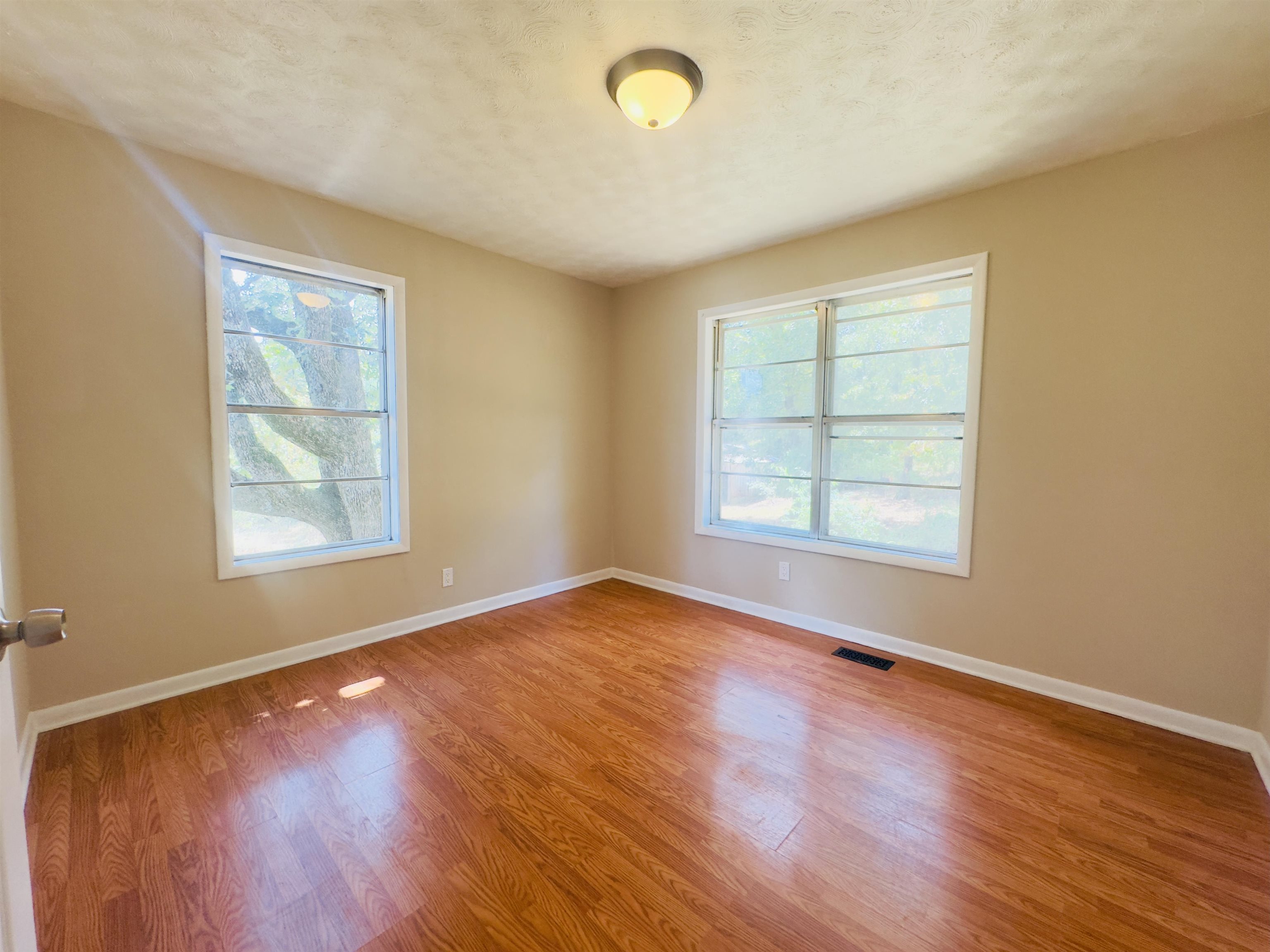 26 Sheffield Road Melbourne, AR 72556