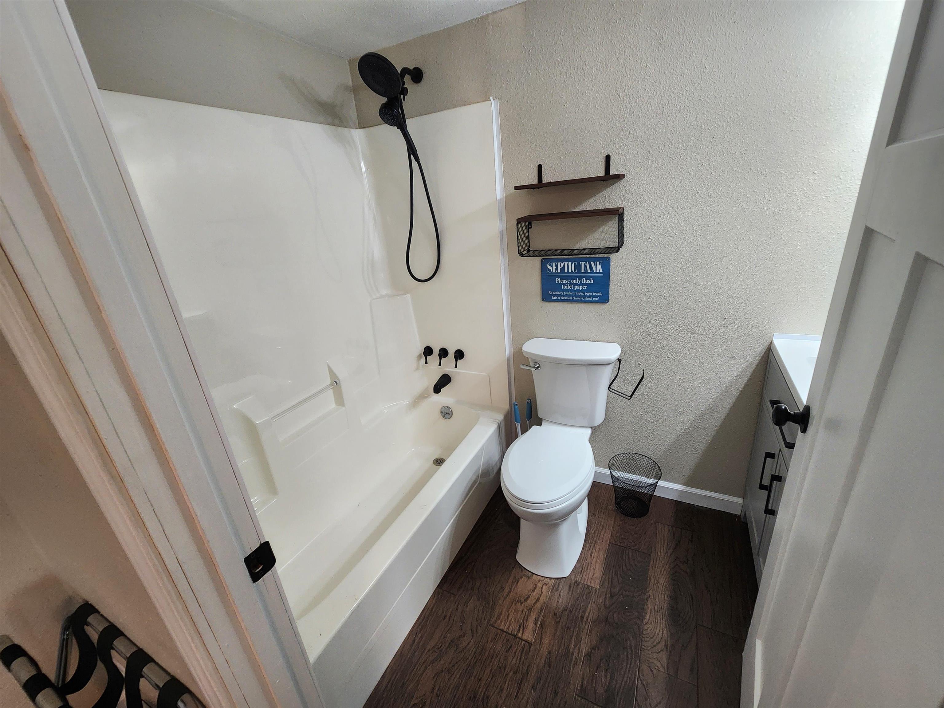 45 W Lakeshore  Cherokee Village, AR