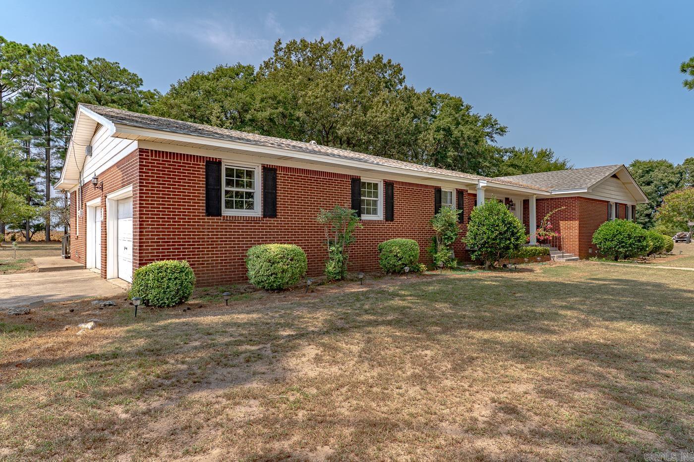 809 Hickory Rd Lake City, AR 72437