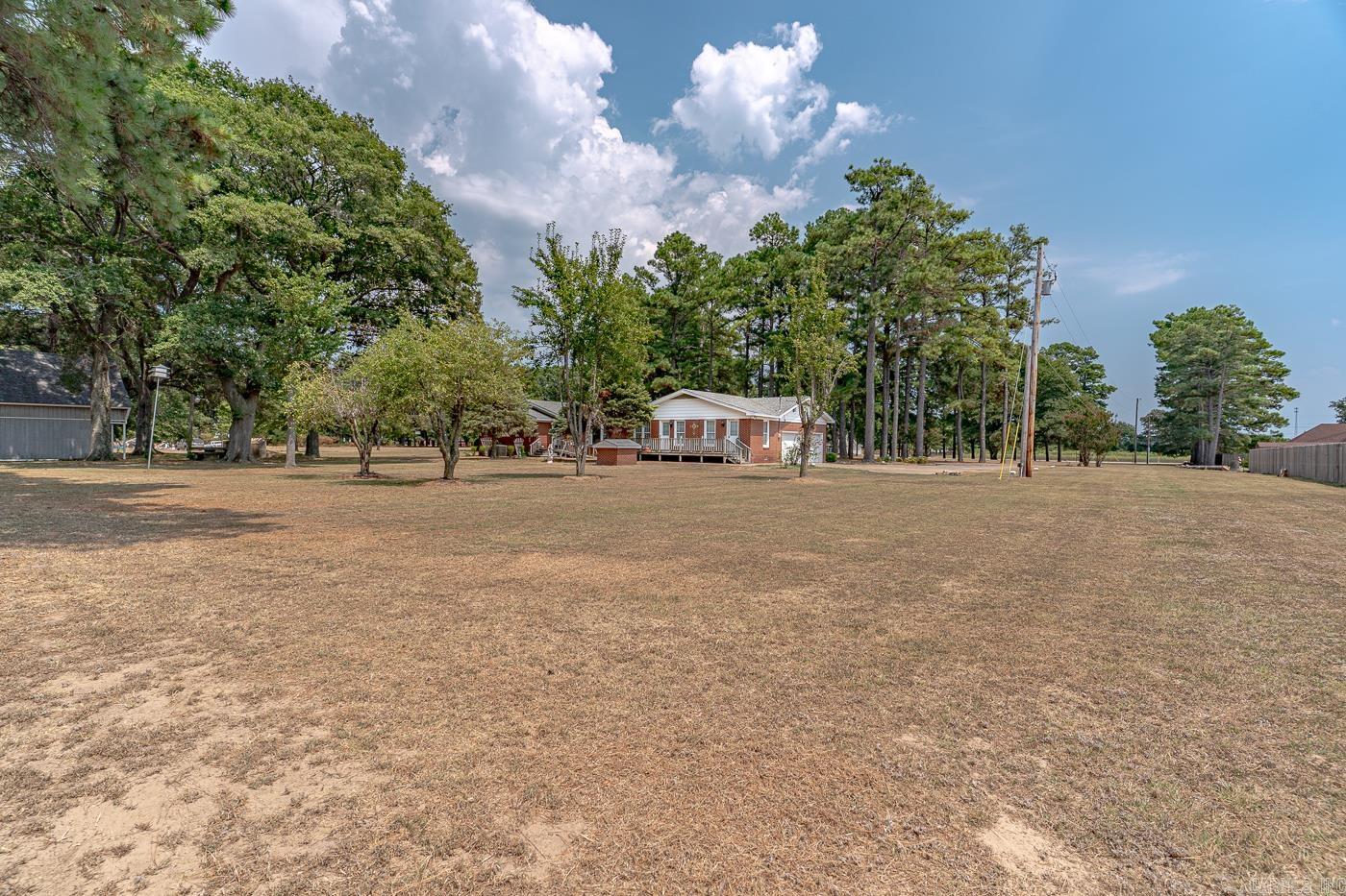 809 Hickory Rd Lake City, AR 72437