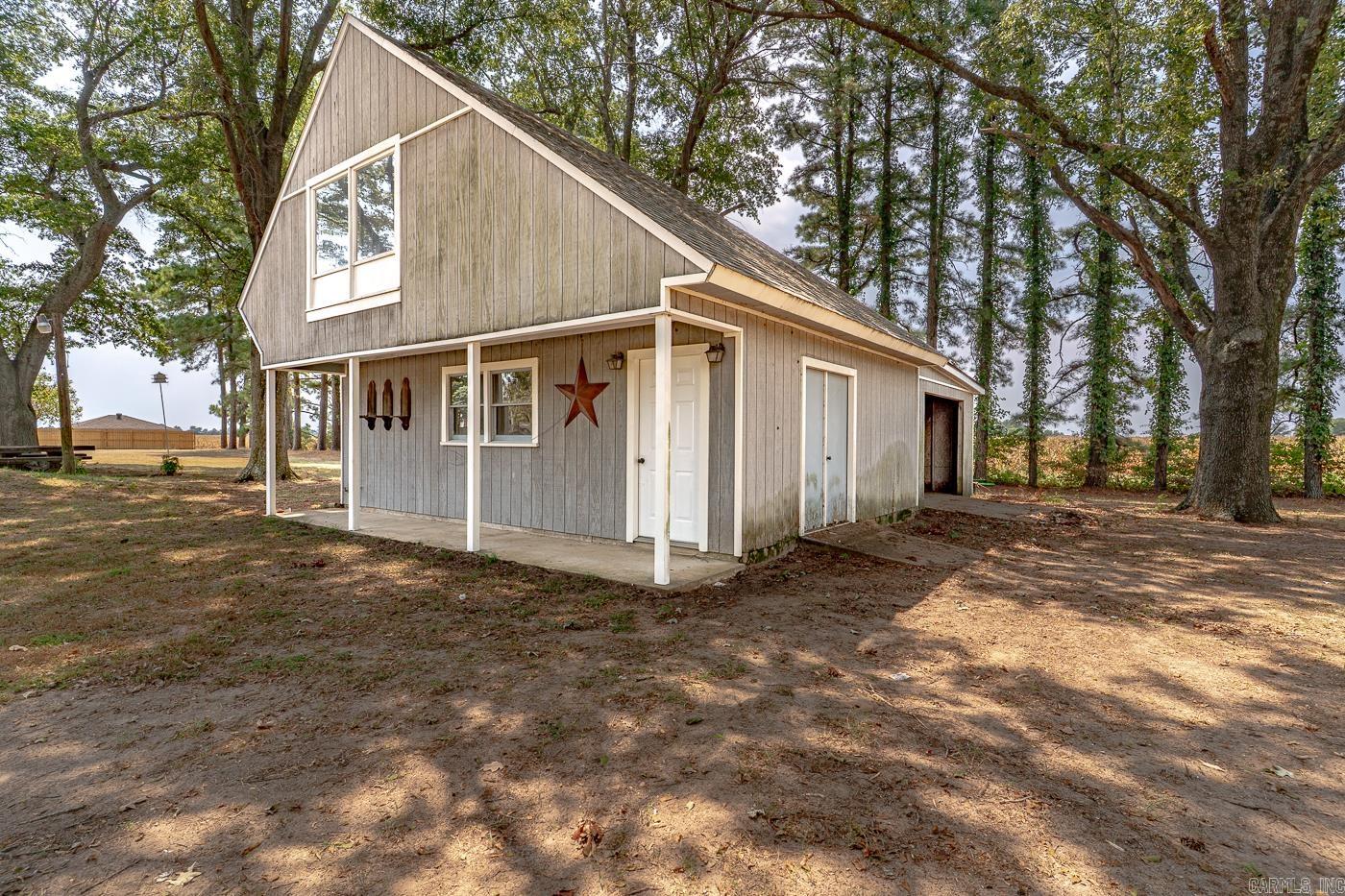 809 Hickory Rd Lake City, AR 72437