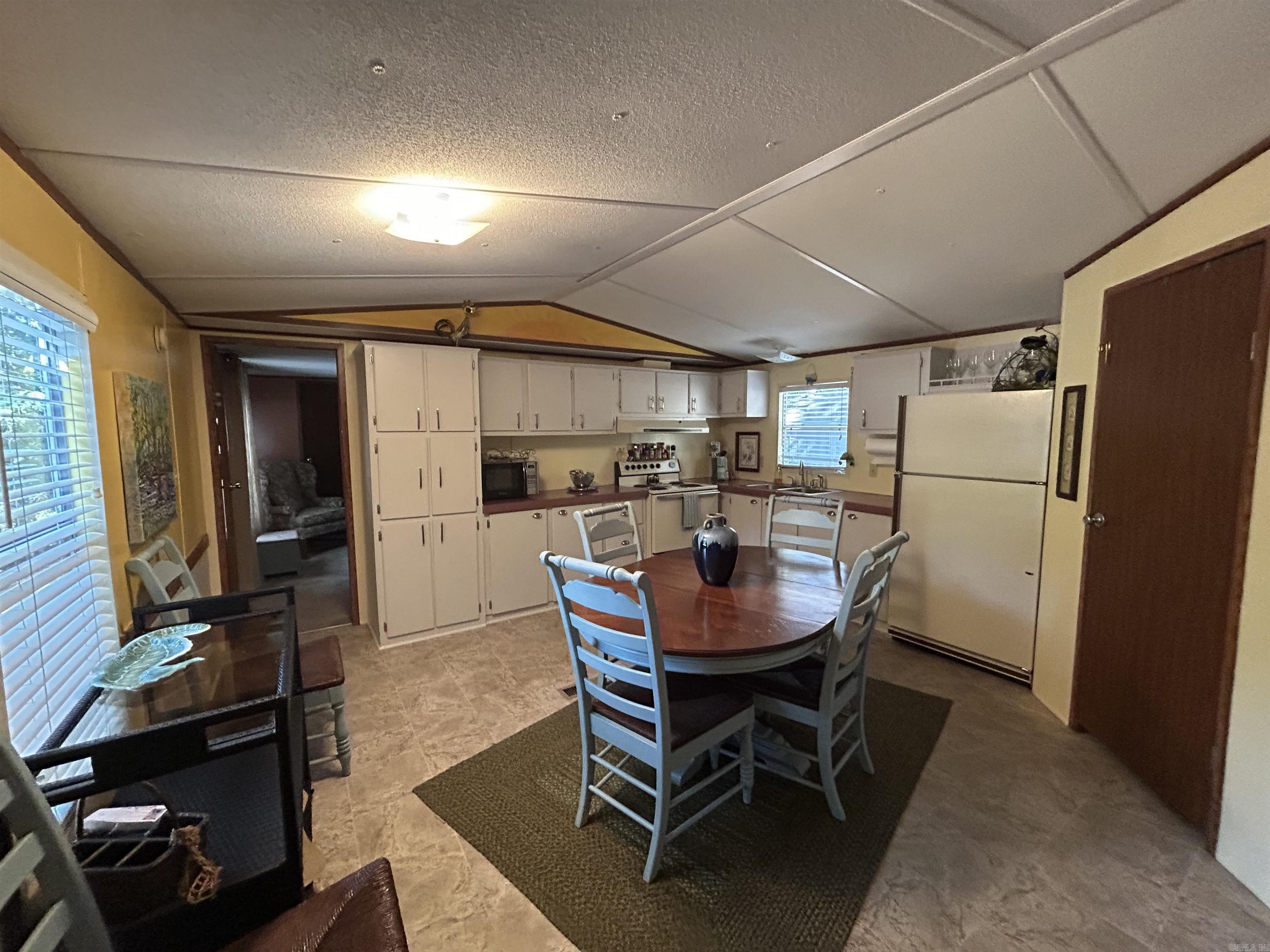 1950 Northshore  Greers Ferry, AR