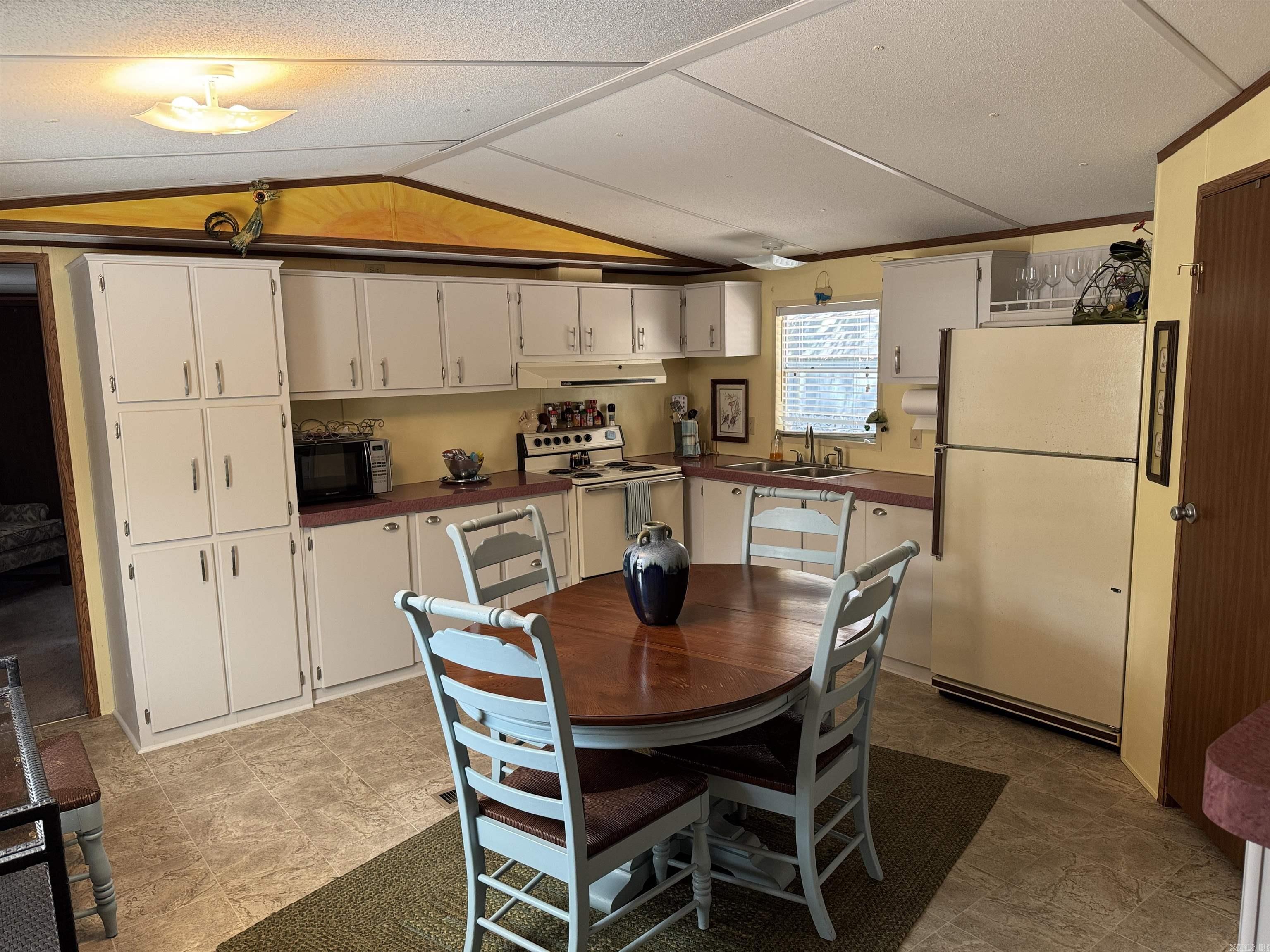 1950 Northshore  Greers Ferry, AR