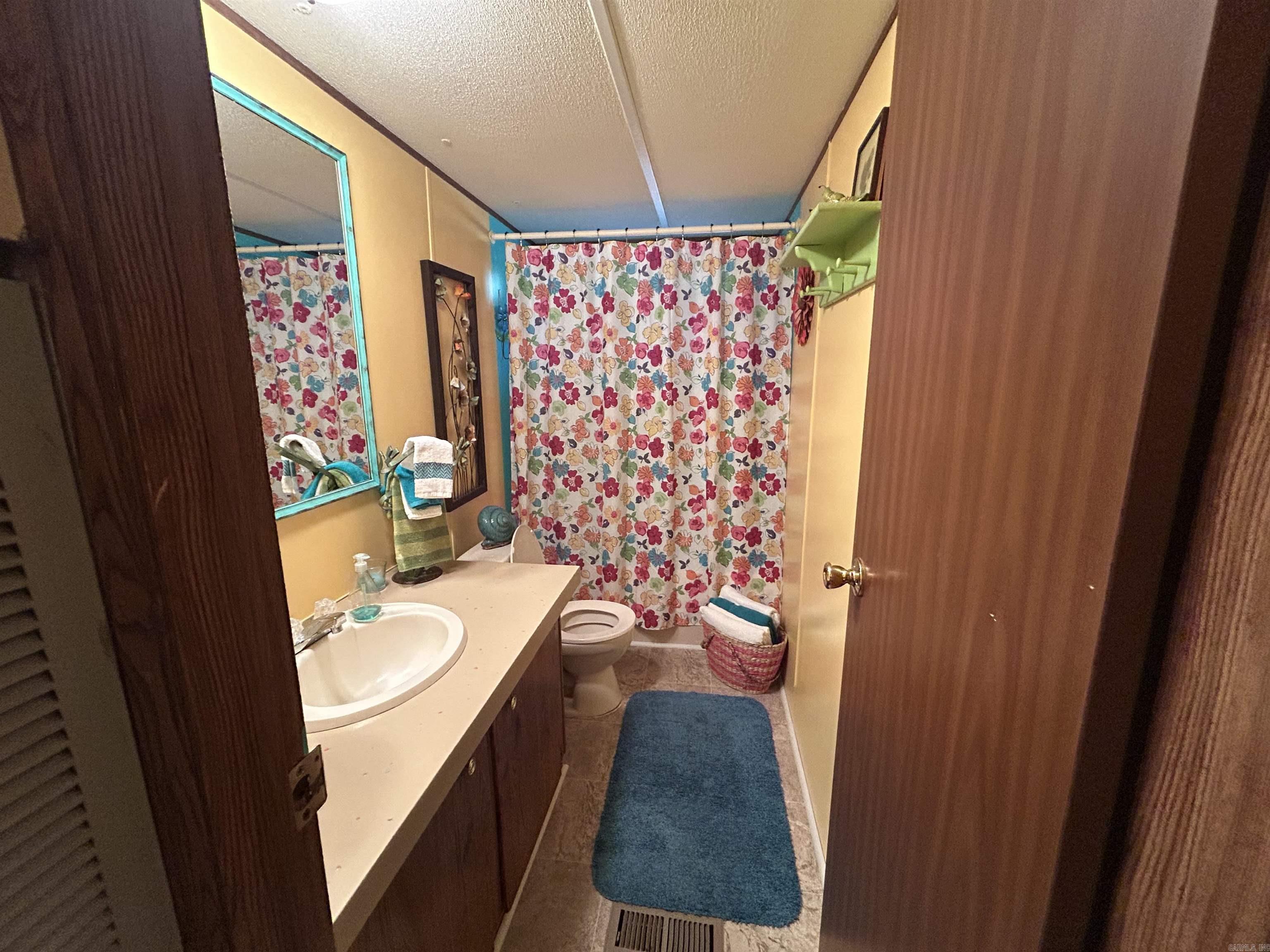 1950 Northshore  Greers Ferry, AR