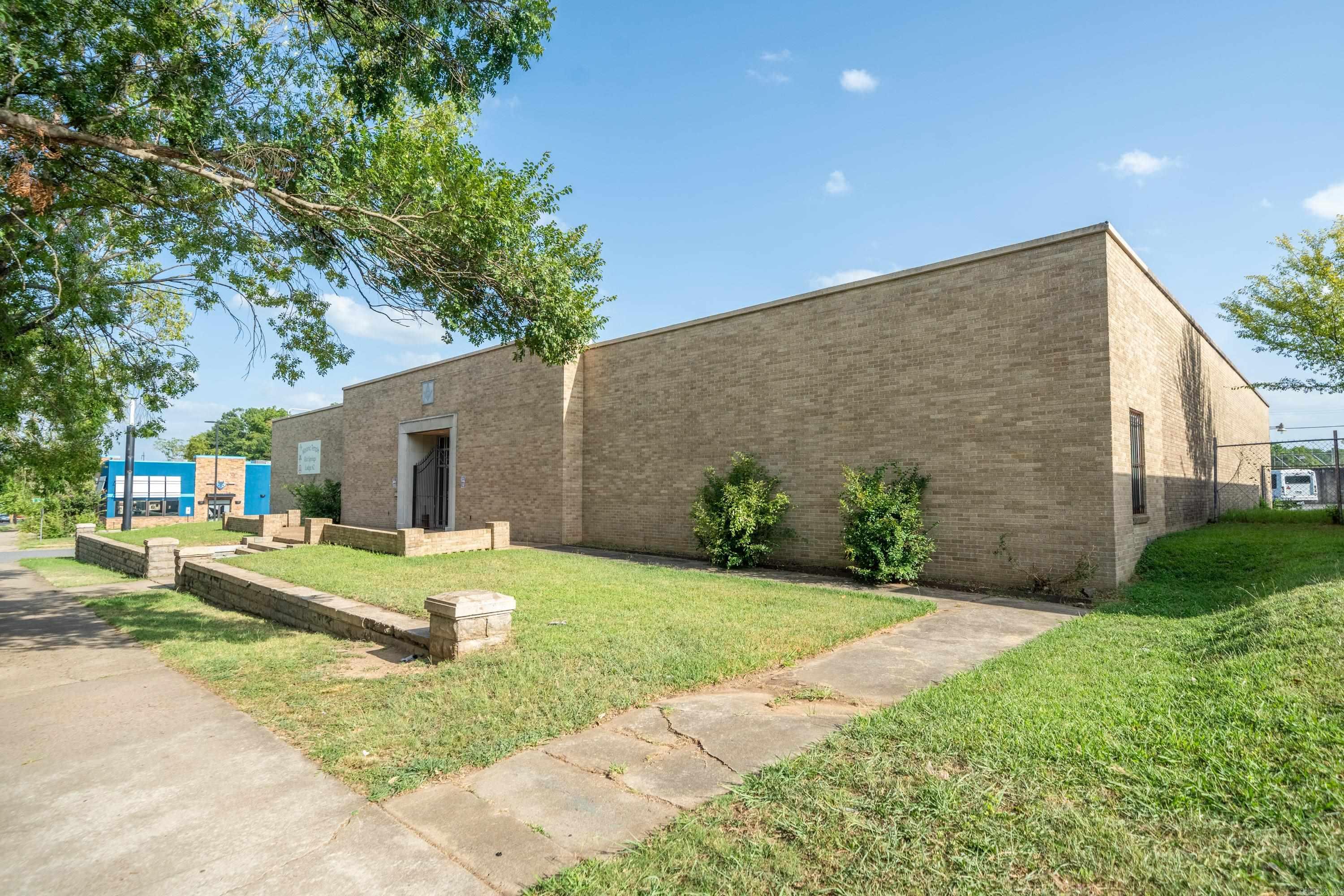 311 W Grand Ave 315 W Grand Hot Springs, AR