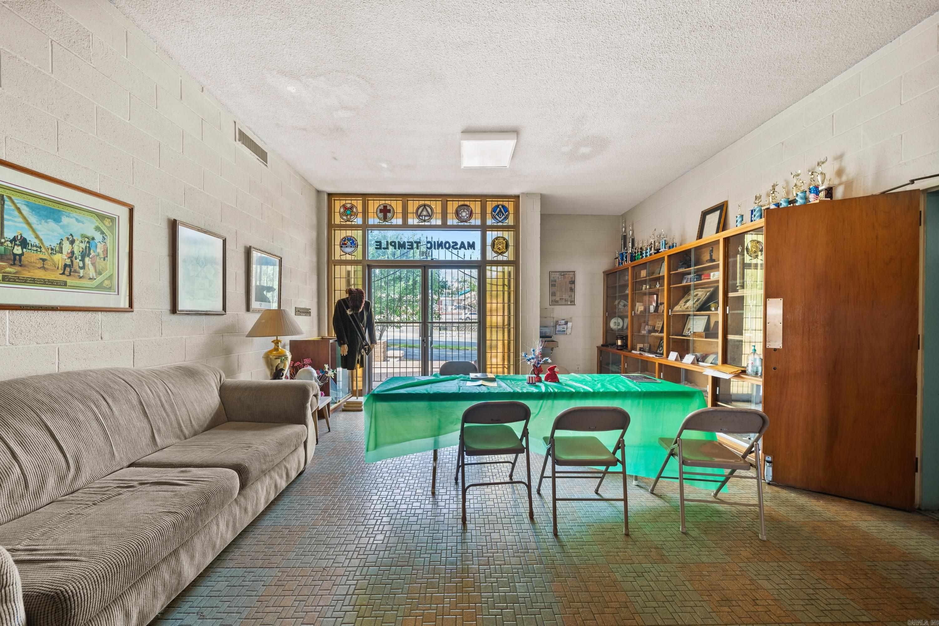 311 W Grand Ave 315 W Grand Hot Springs, AR