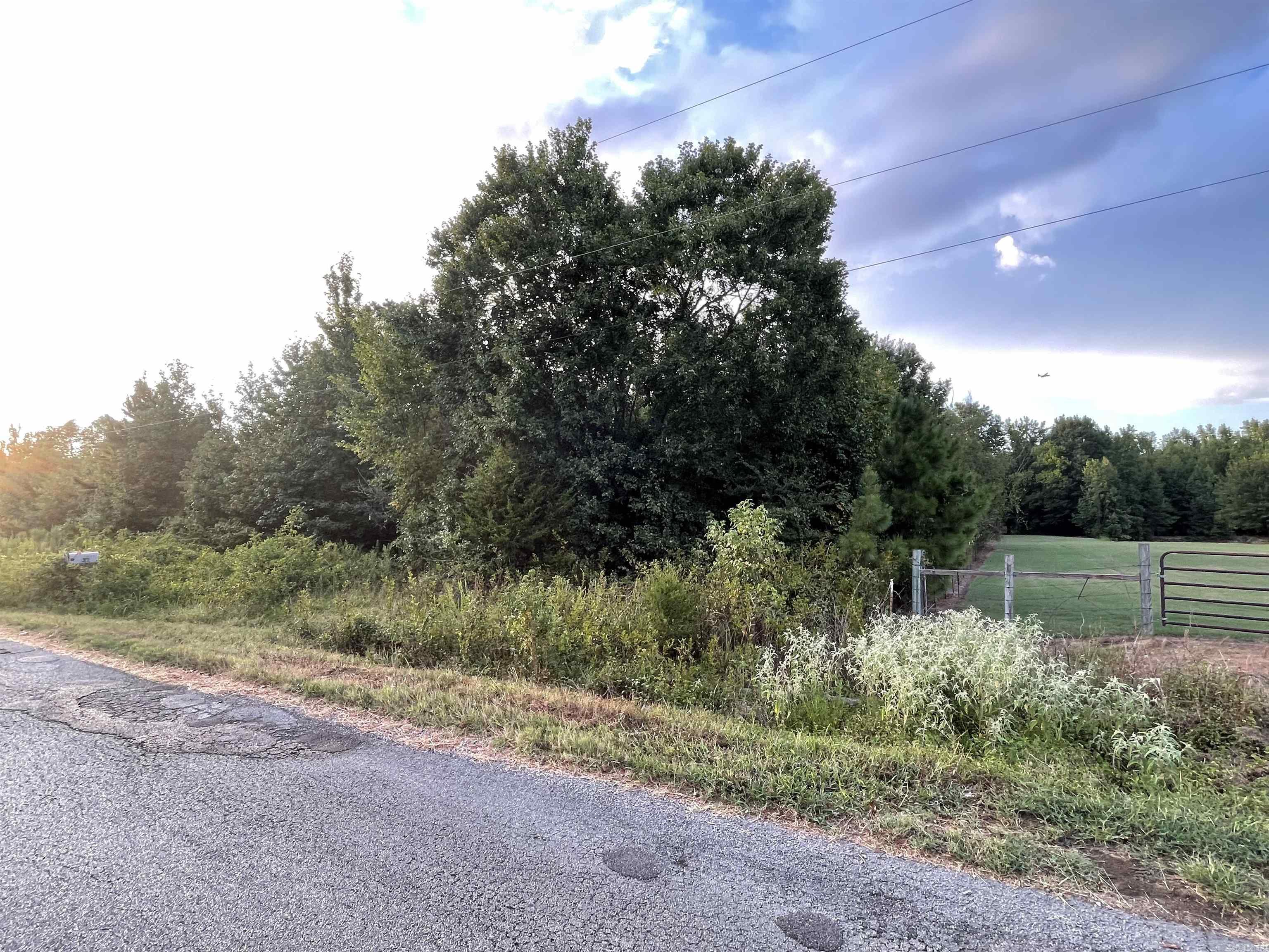 00 Aztec  Conway, AR