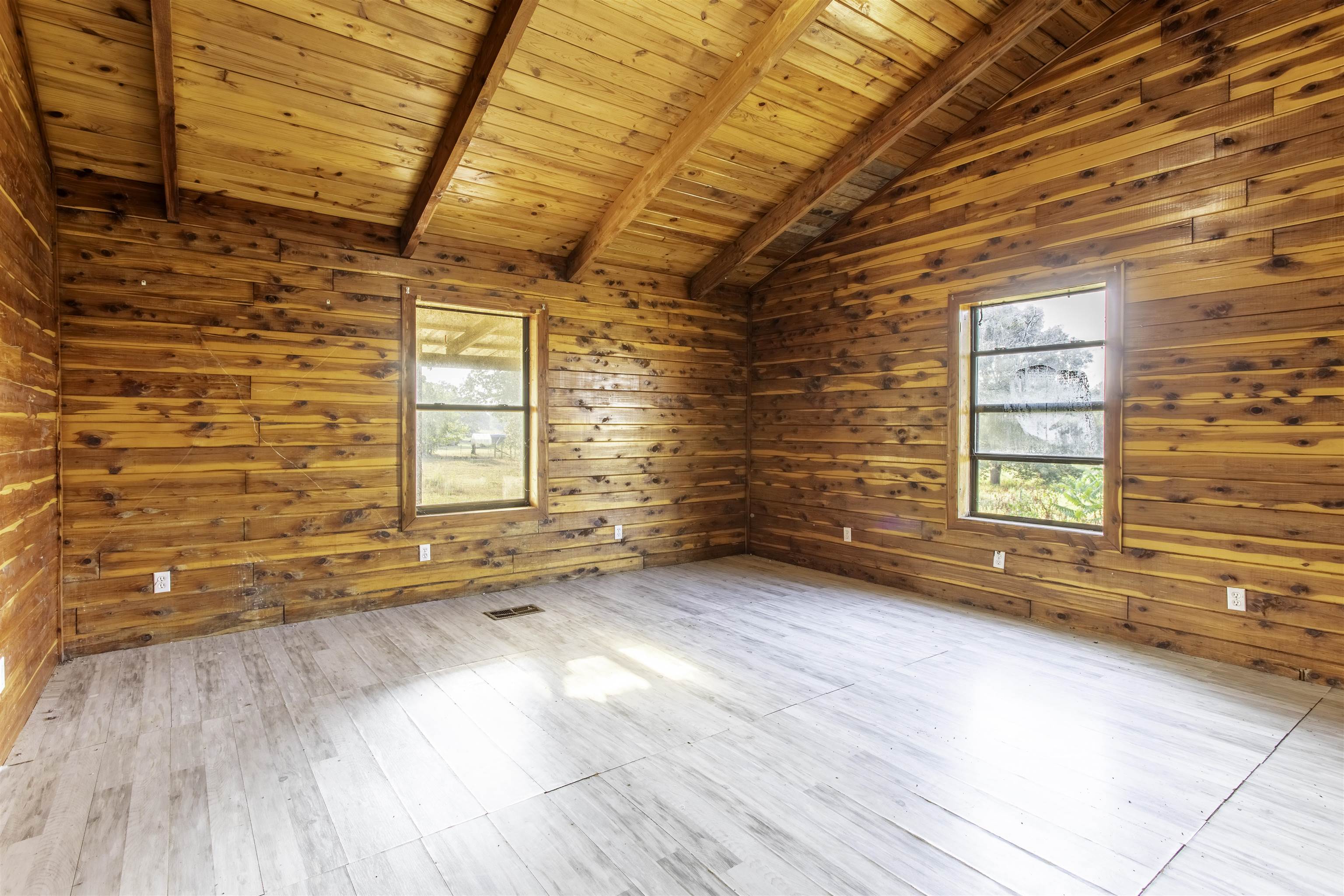 101 Hills Farm Lane Evening Shade, AR 72532