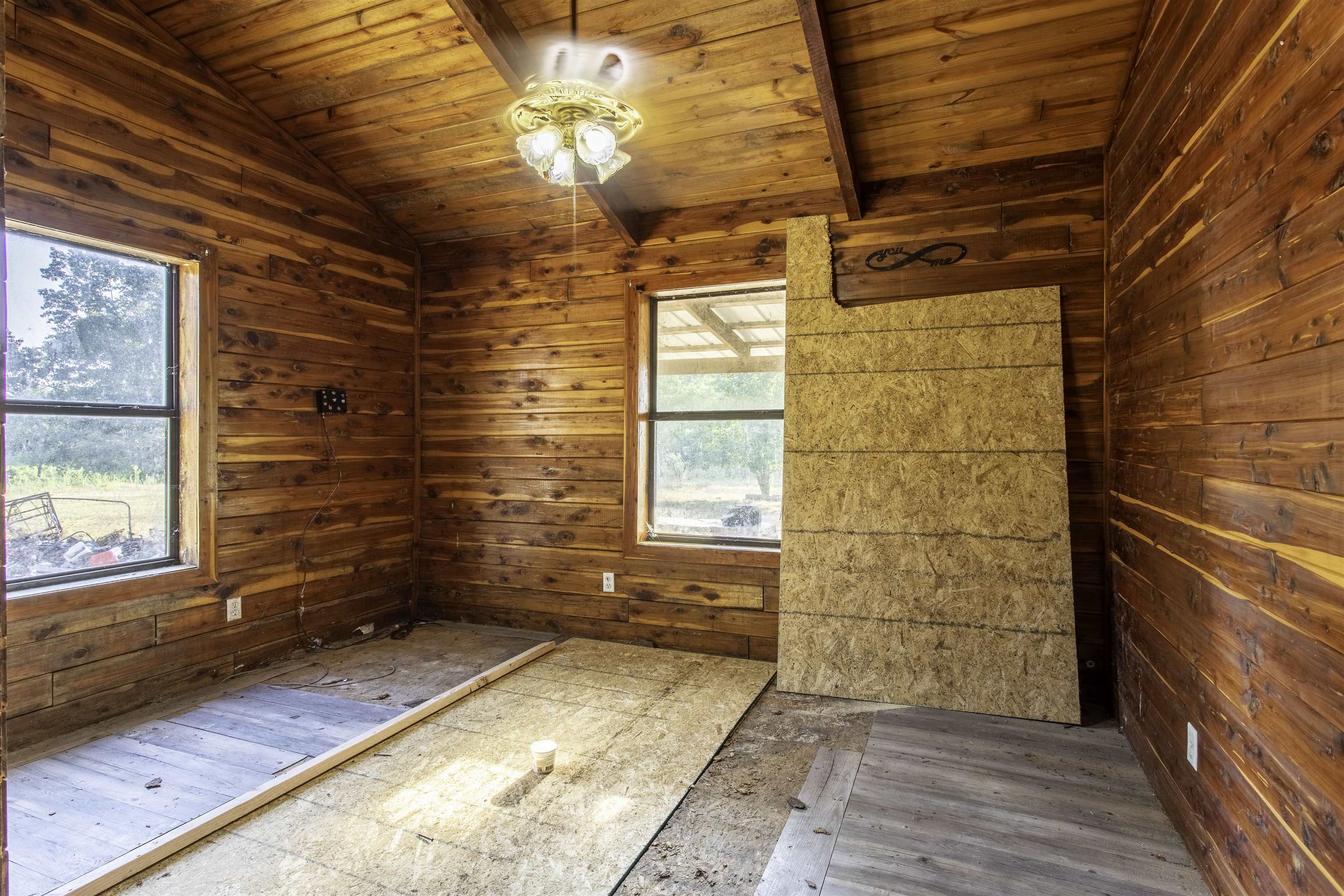 101 Hills Farm Lane Evening Shade, AR 72532