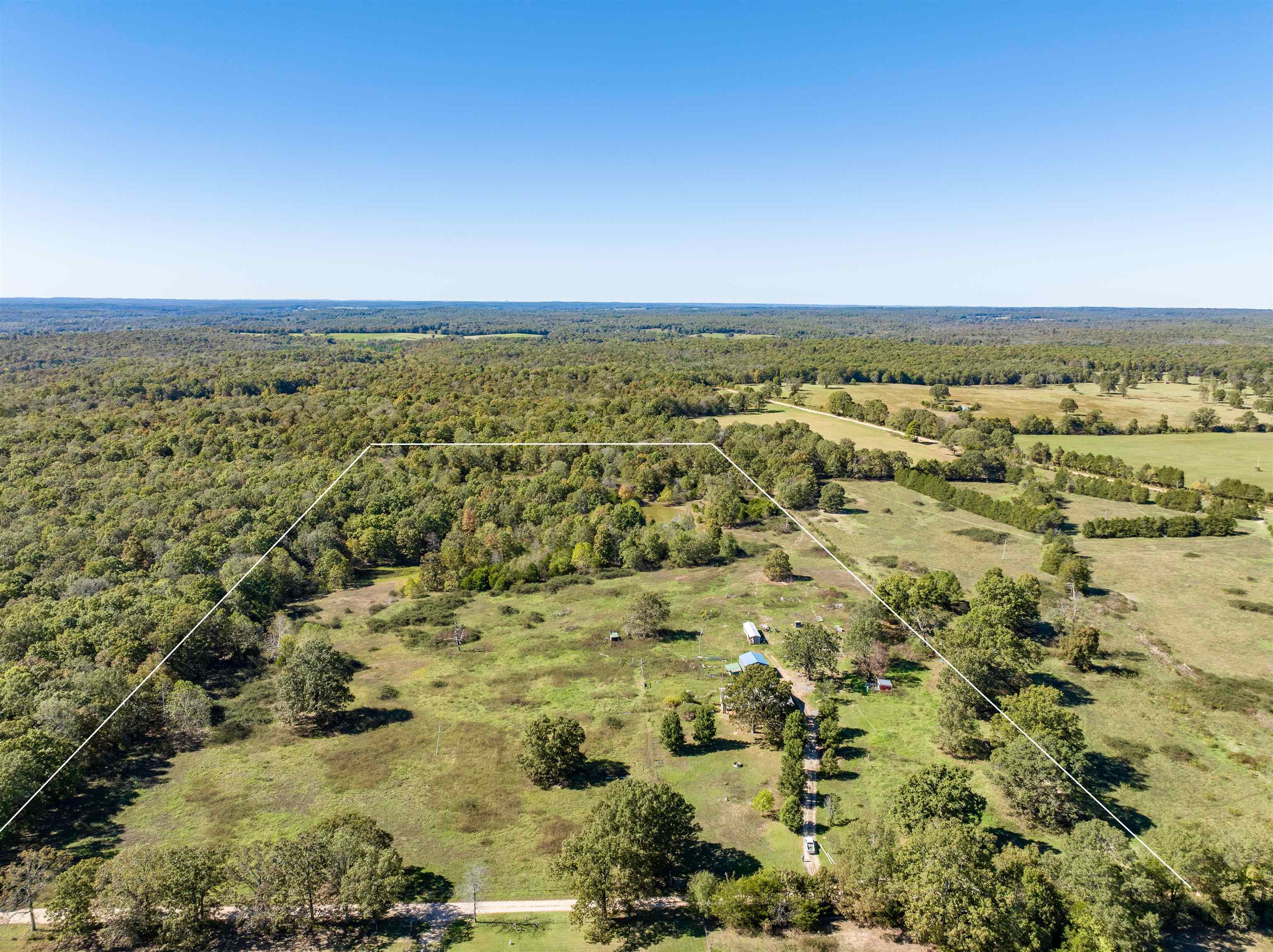101 Hills Farm Lane Evening Shade, AR 72532